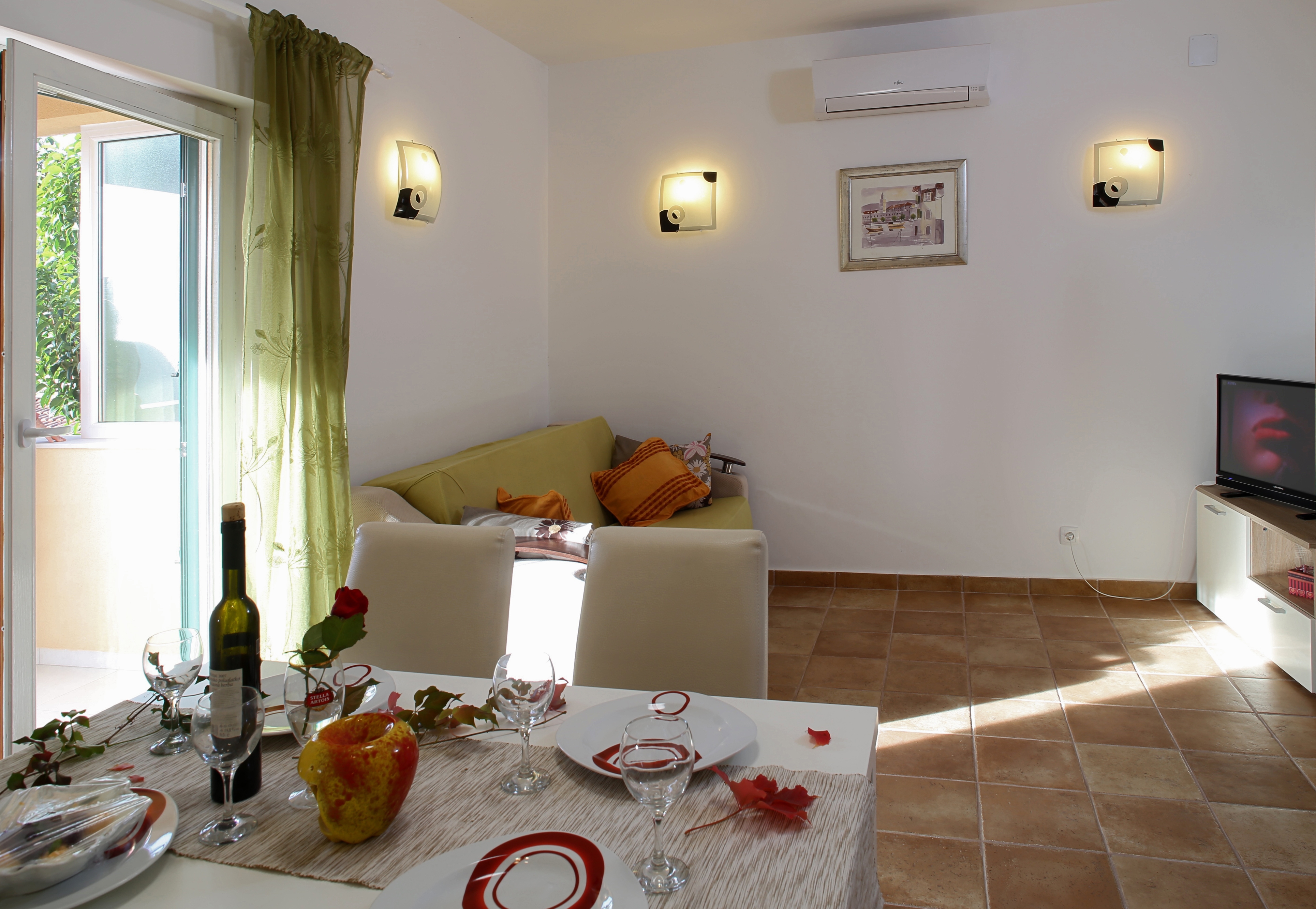 Two bedroom apartment near beach Ražanj, Rogoznica  A-a