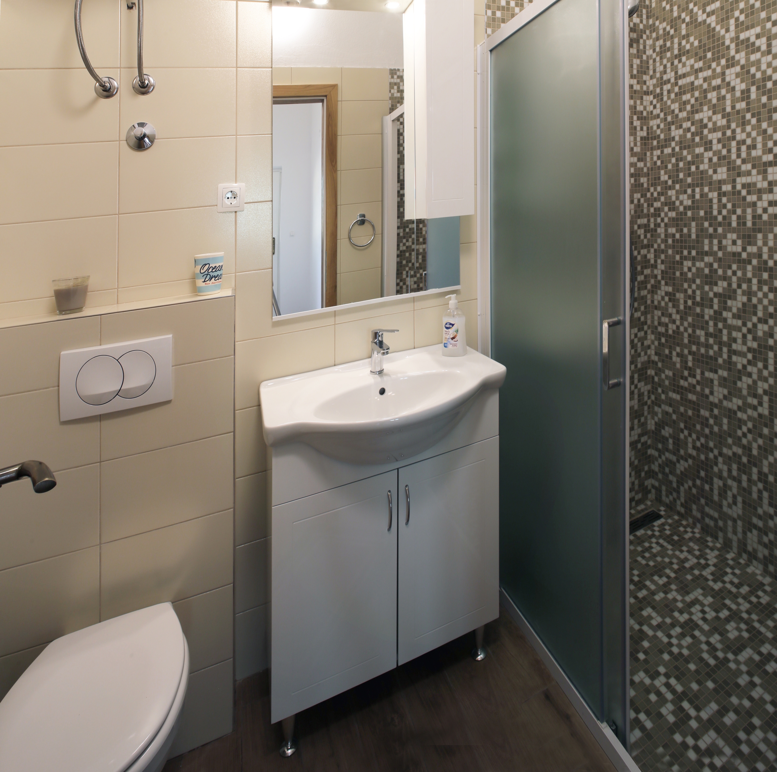 Two bedroom apartment near beach Ražanj, Rogoznica  A-b