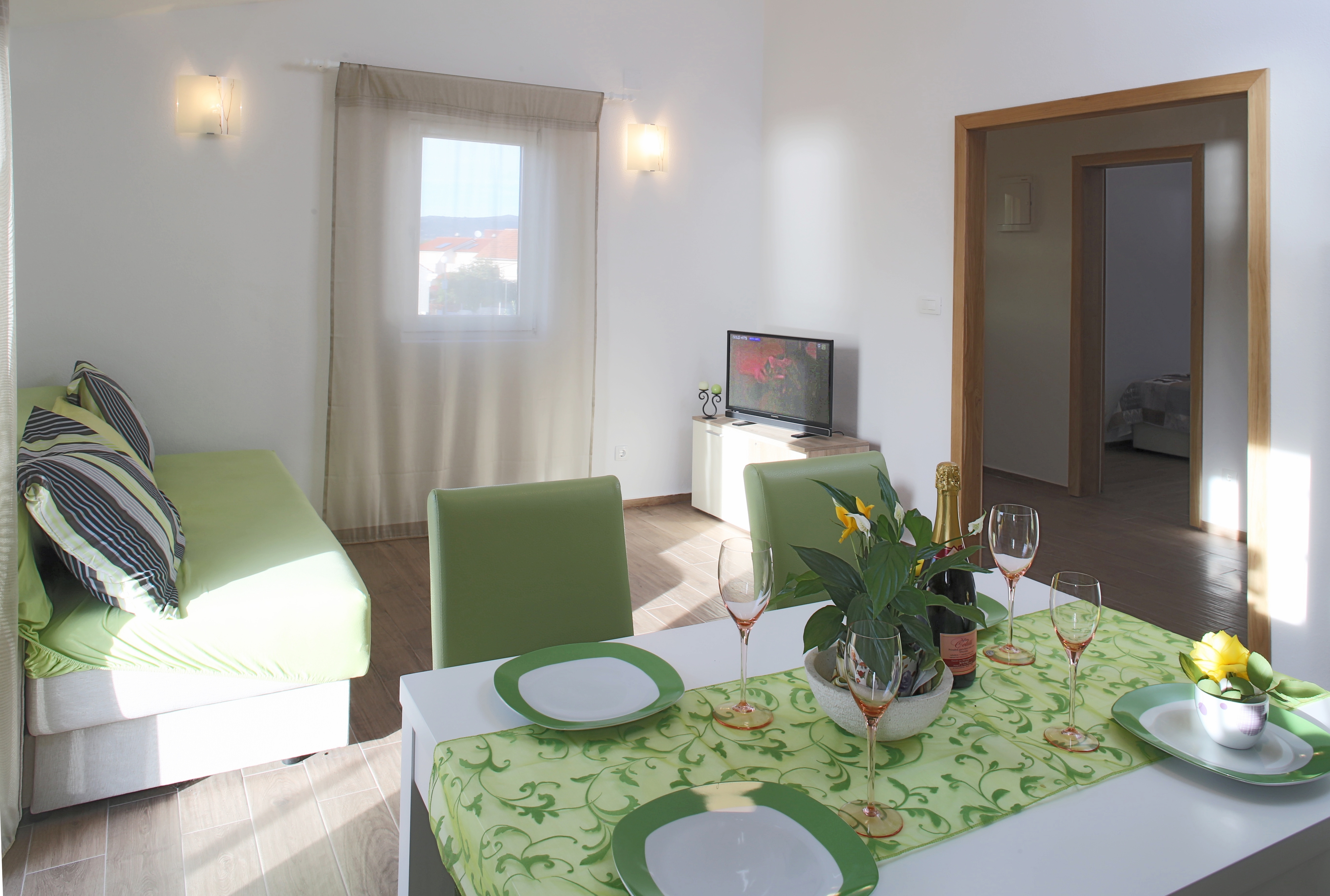 Two bedroom apartment near beach Ražanj, Rogoznica  A-b
