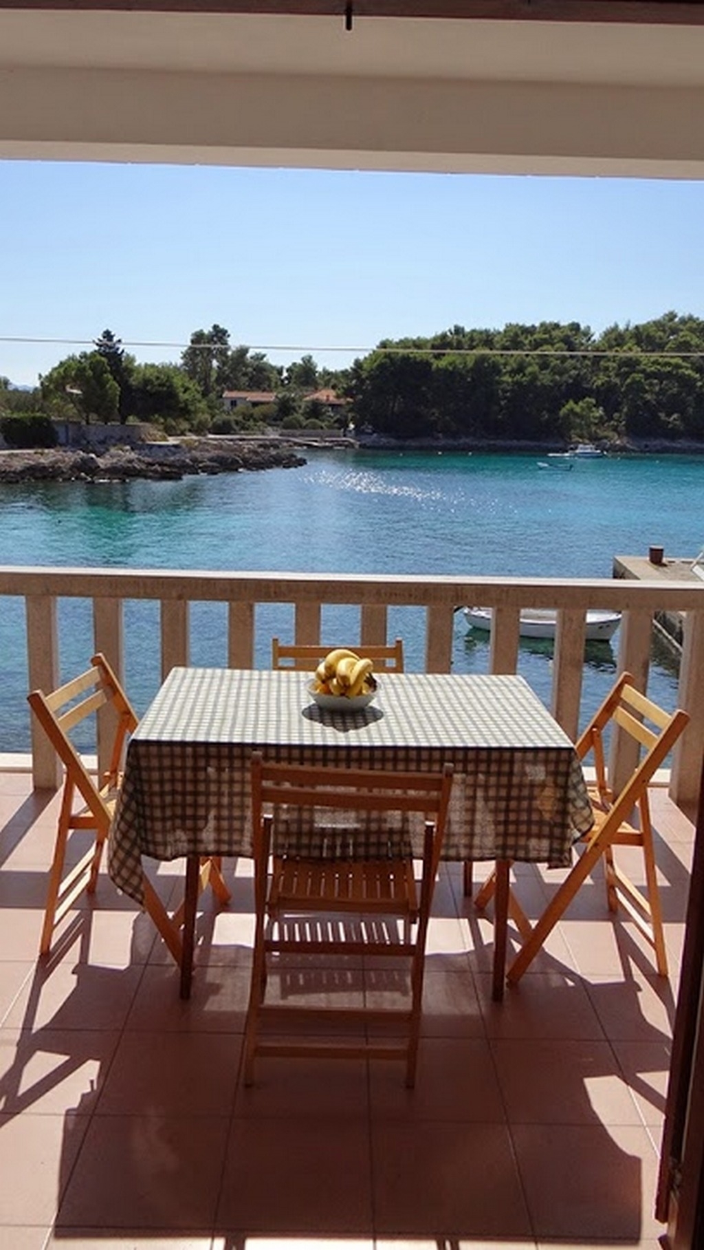 Two bedroom apartment near beach Prižba, Korčula  A-b
