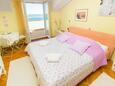 Šibenik, Bedroom 2 in the apartment, air condition available, (pet friendly) and WiFi.