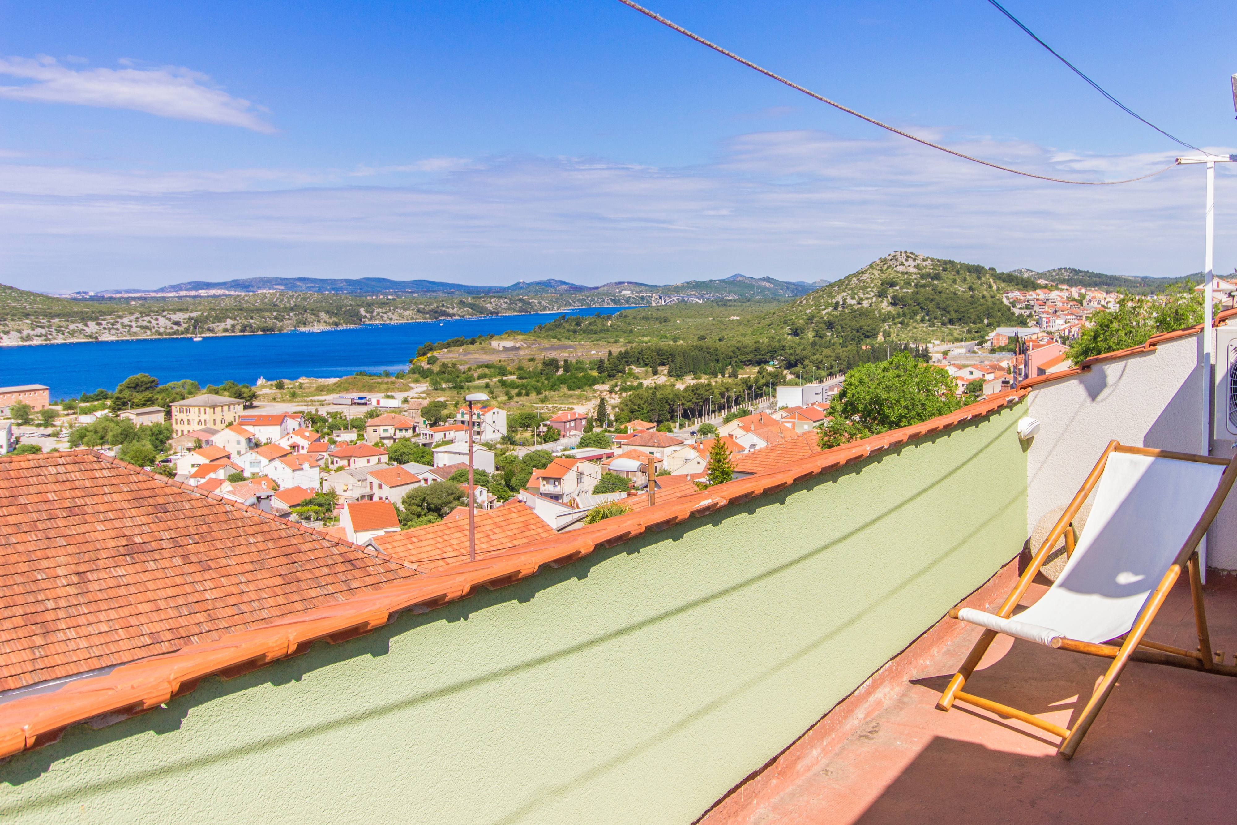 Two bedroom apartment with terrace and sea view Šibenik  A-a