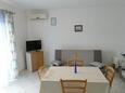 Barbat, Obývací pokoj v ubytování typu apartment, s klimatizací, domácí mazlíčci povoleni a WiFi.