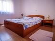 Ložnice Barbat, Ložnice v ubytování typu apartment, domácí mazlíčci povoleni a WiFi.