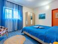 Banjole, Ložnice 3 v ubytování typu apartment, domácí mazlíčci povoleni a WiFi.