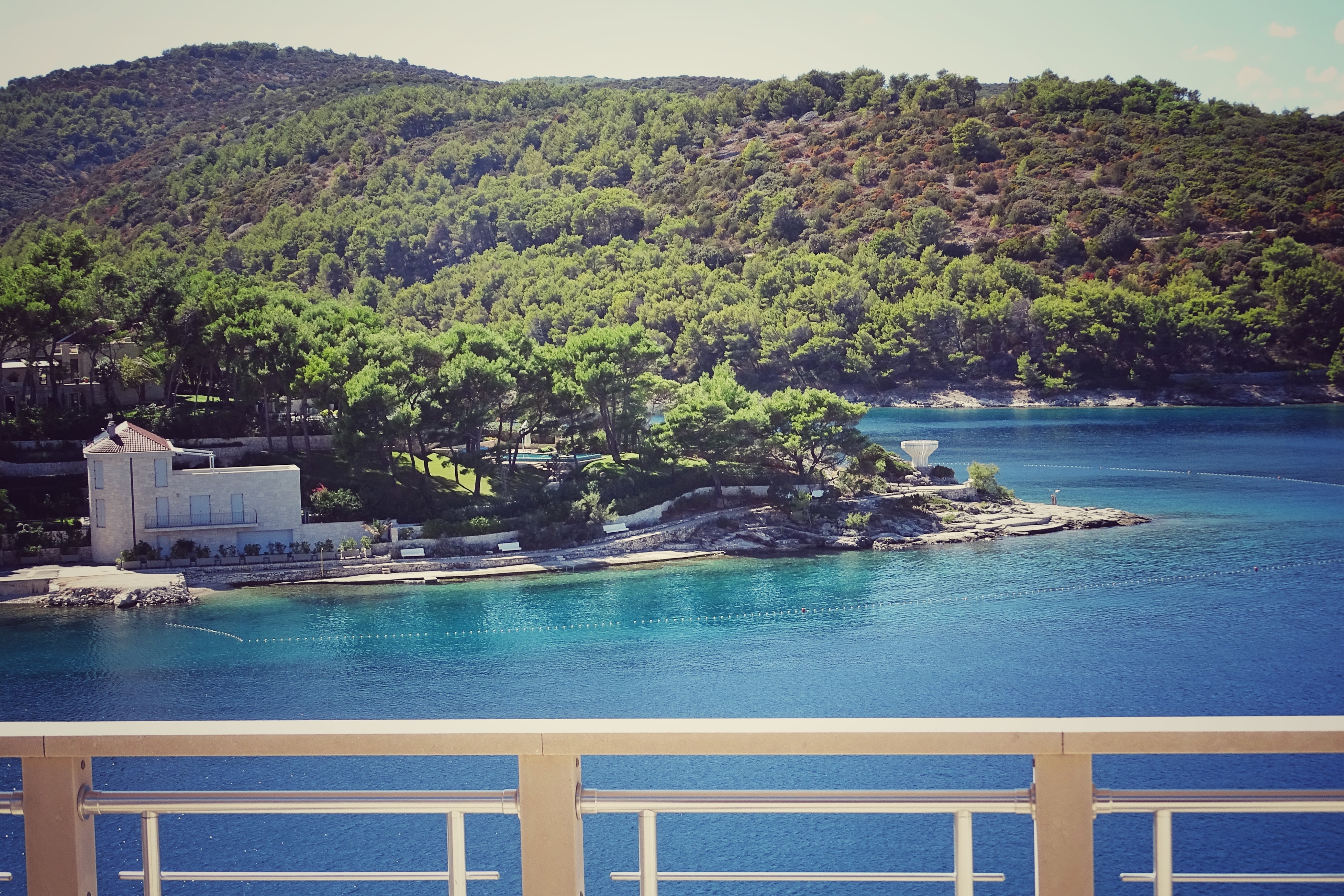 Two bedroom apartment with terrace and sea view Povlja, Brač  A-e