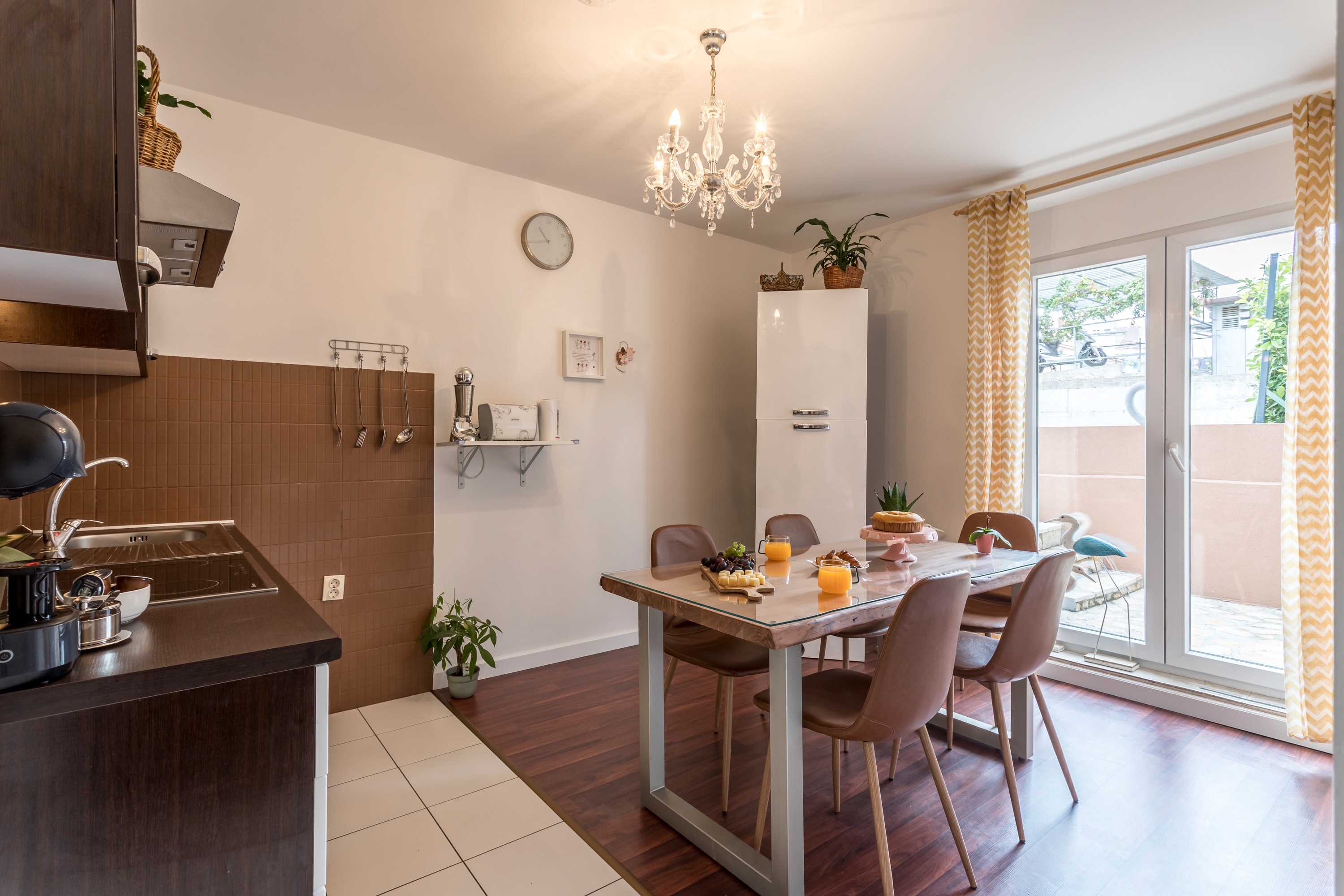 Three bedroom apartment with terrace Split (A-14401-a)