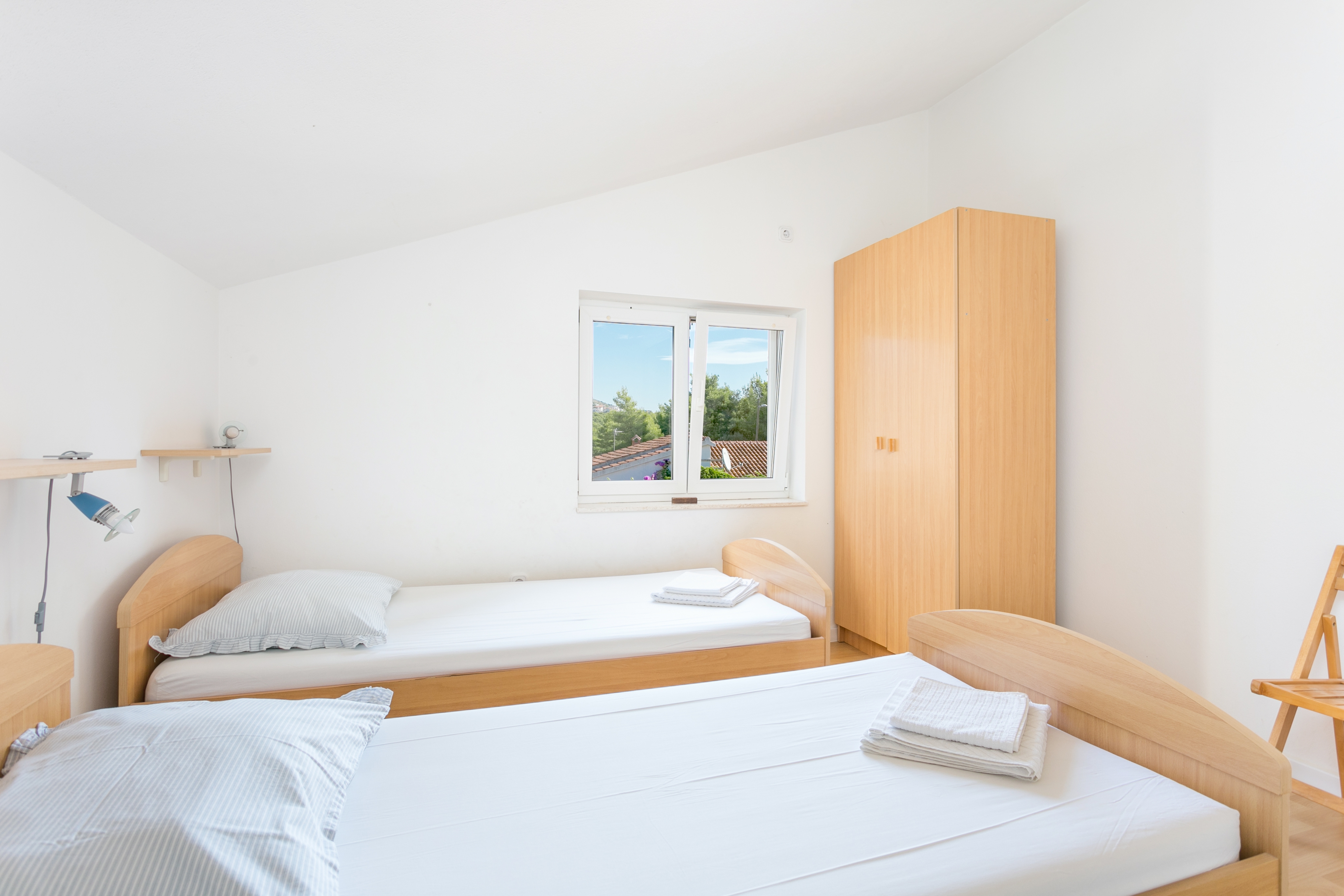 Two bedroom apartment with balcony and sea view Seget Vranjica, Trogir  A-a