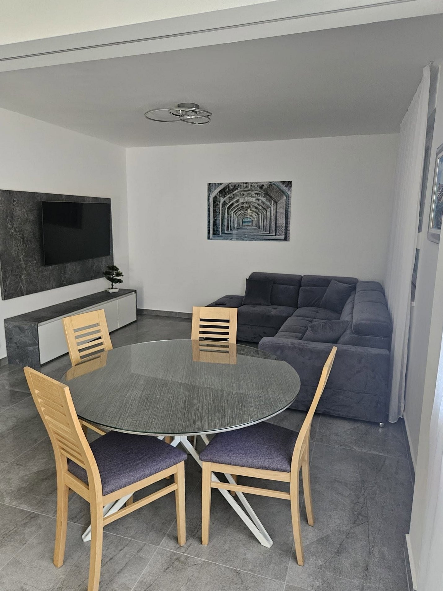 Appartement de deux chambres avec la terrasse Omis (A-14422-d) Appartement de deux chambres avec la terrasse Omis (A-14422-d)