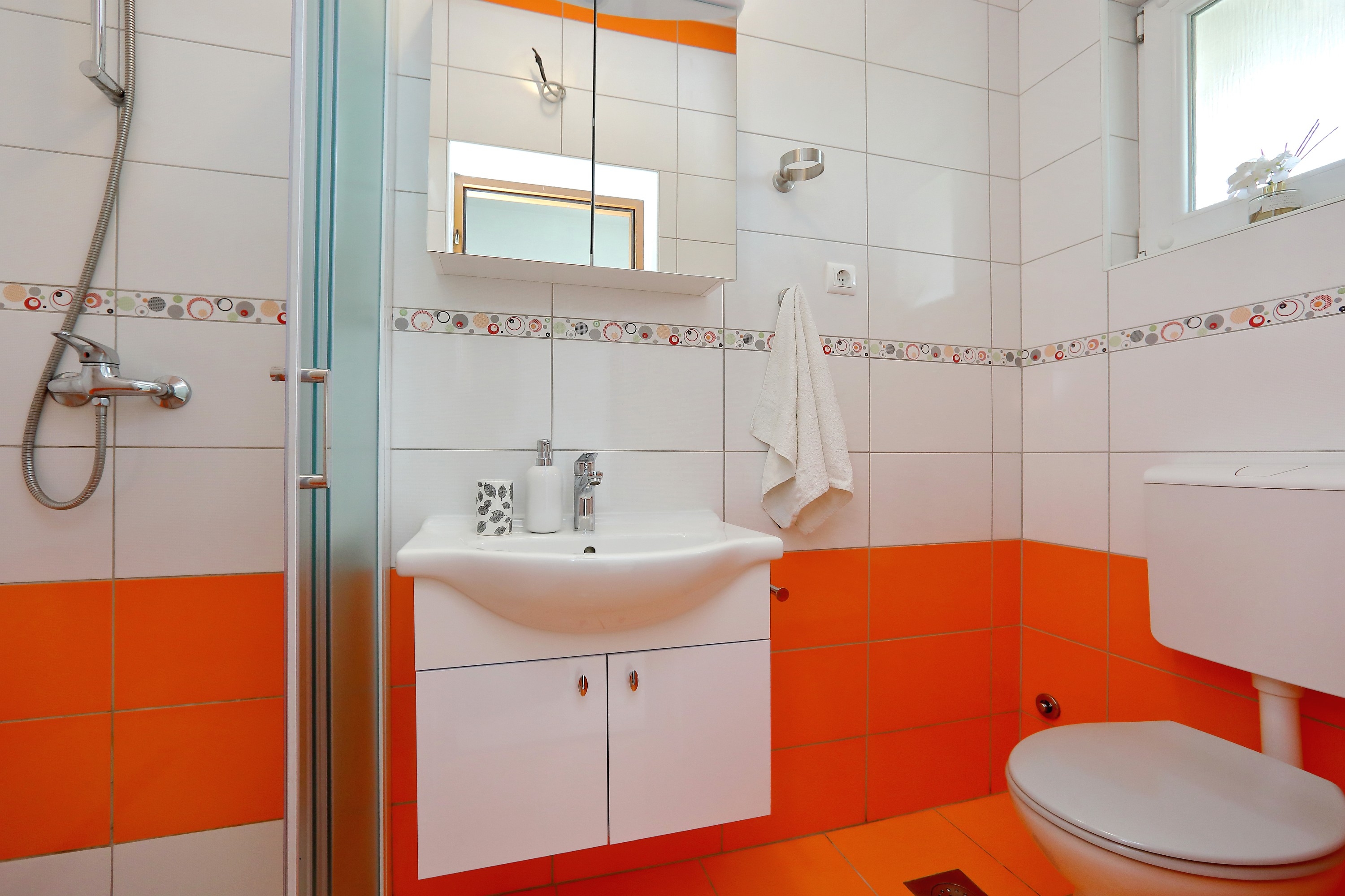 Three bedroom apartment with terrace Bibinje, Zadar  A-a