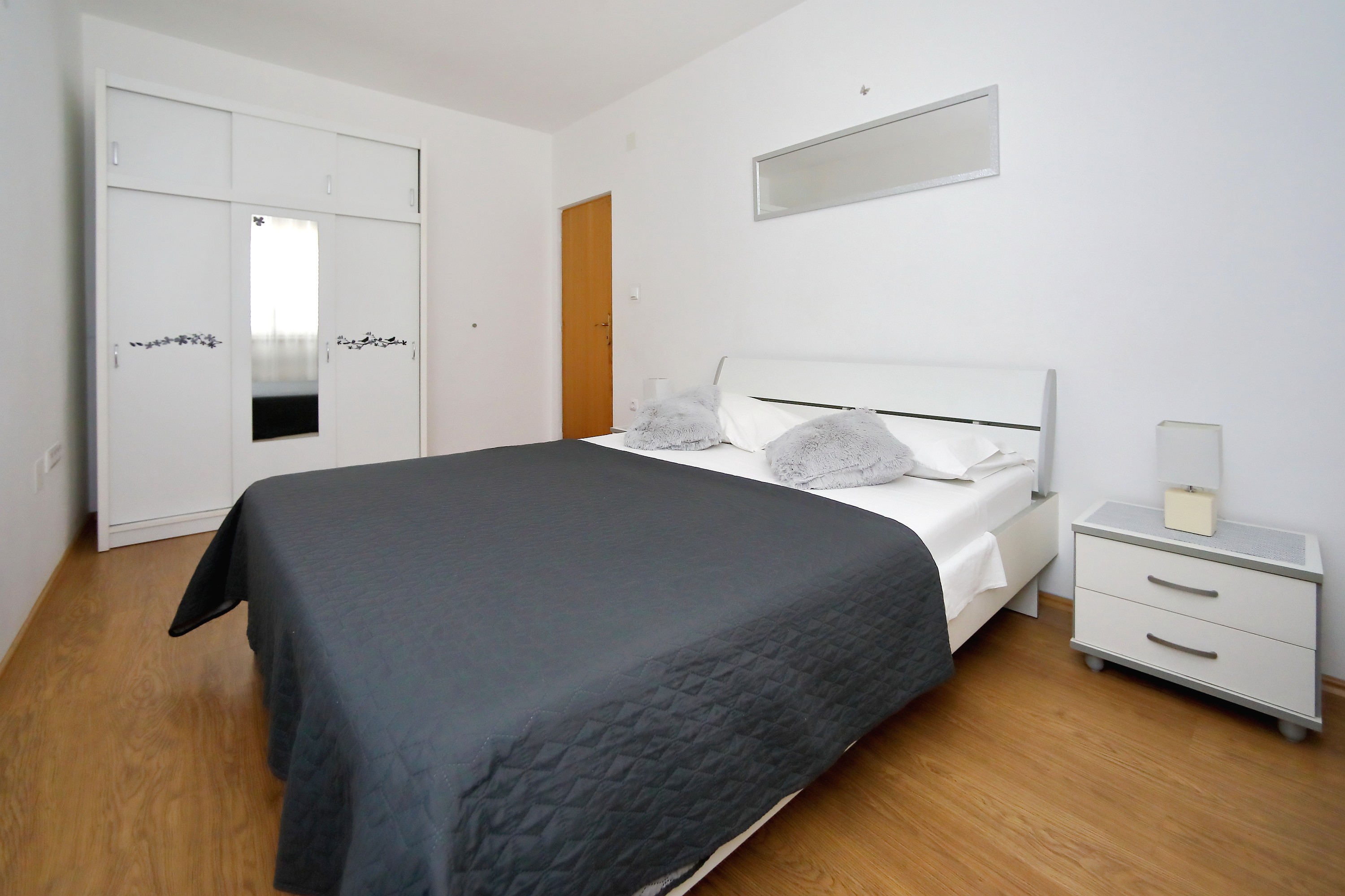 Three bedroom apartment with terrace Bibinje, Zadar  A-a