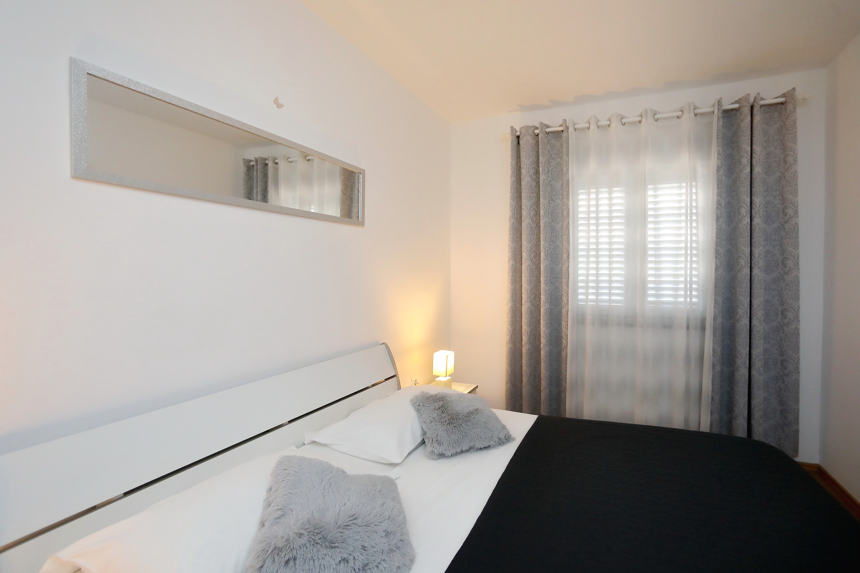 Three bedroom apartment with terrace Bibinje, Zadar  A-a