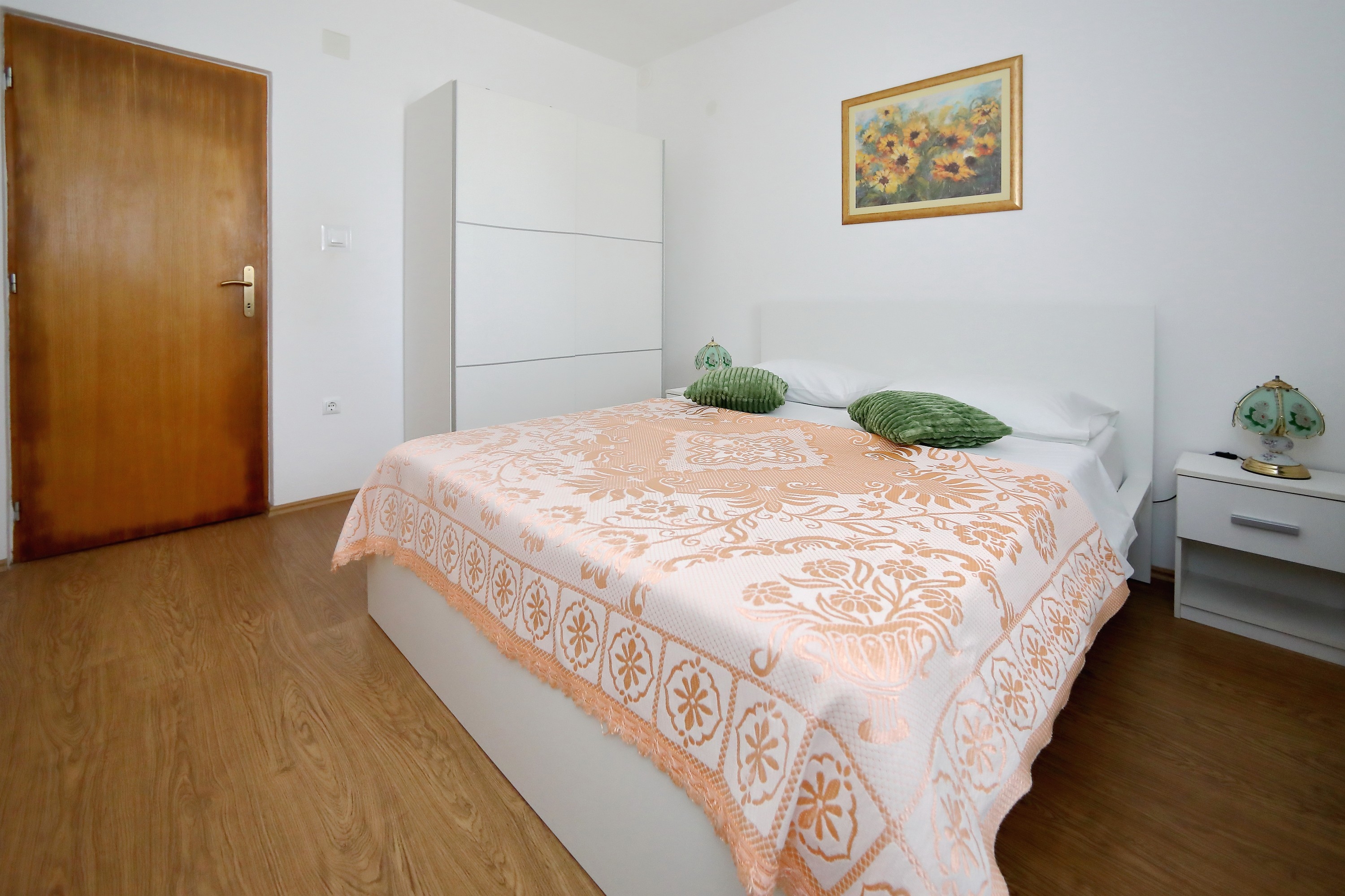 Three bedroom apartment with terrace Bibinje, Zadar  A-a