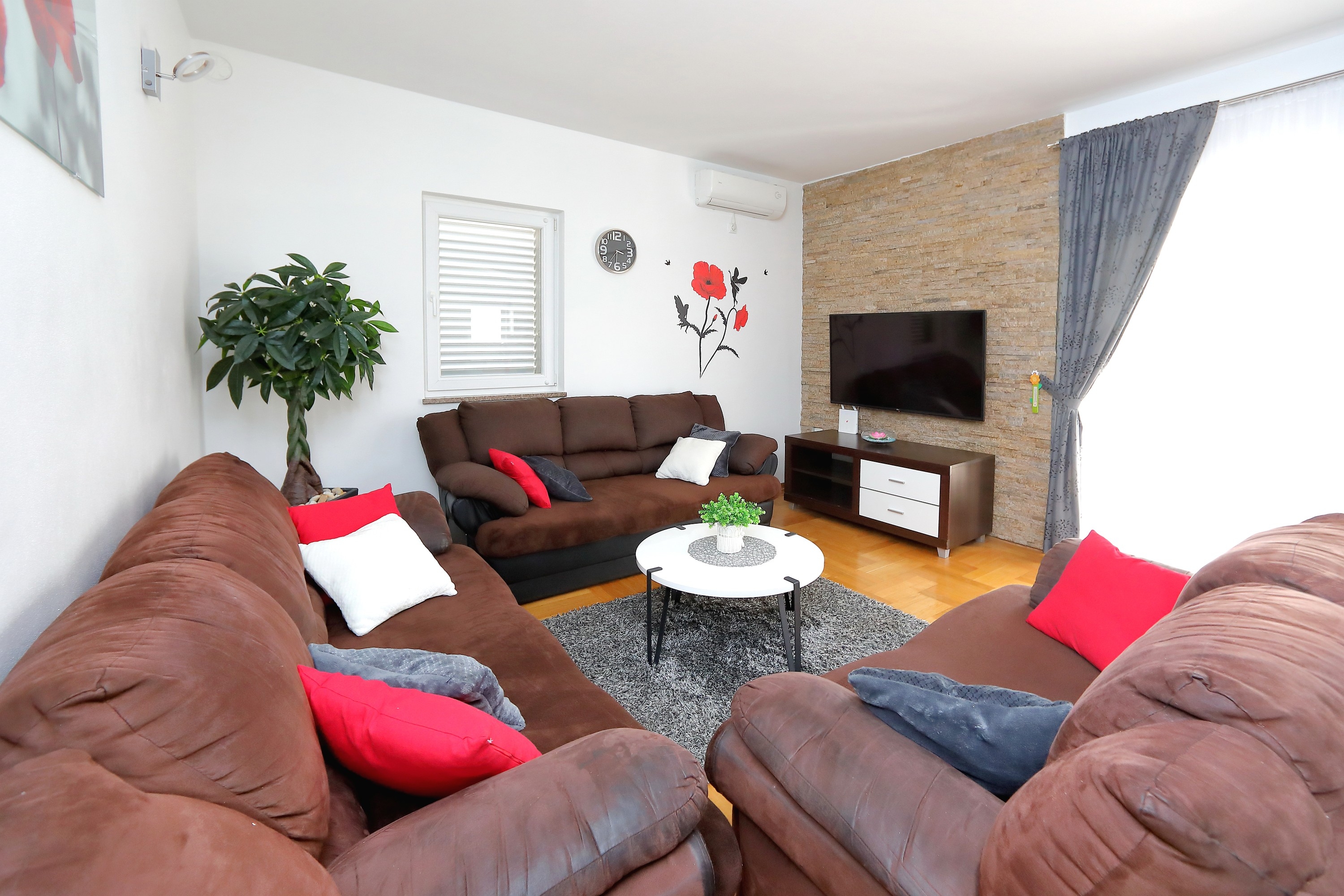 Three bedroom apartment with terrace Bibinje, Zadar  A-a