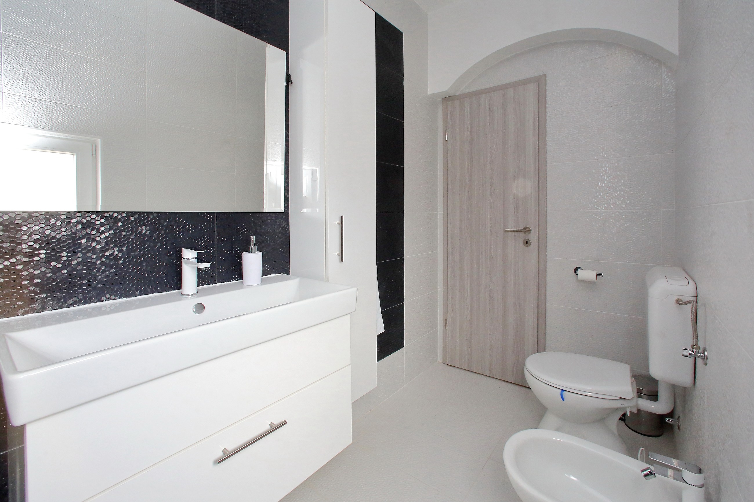 Two bedroom apartment with terrace Bibinje, Zadar  A-b