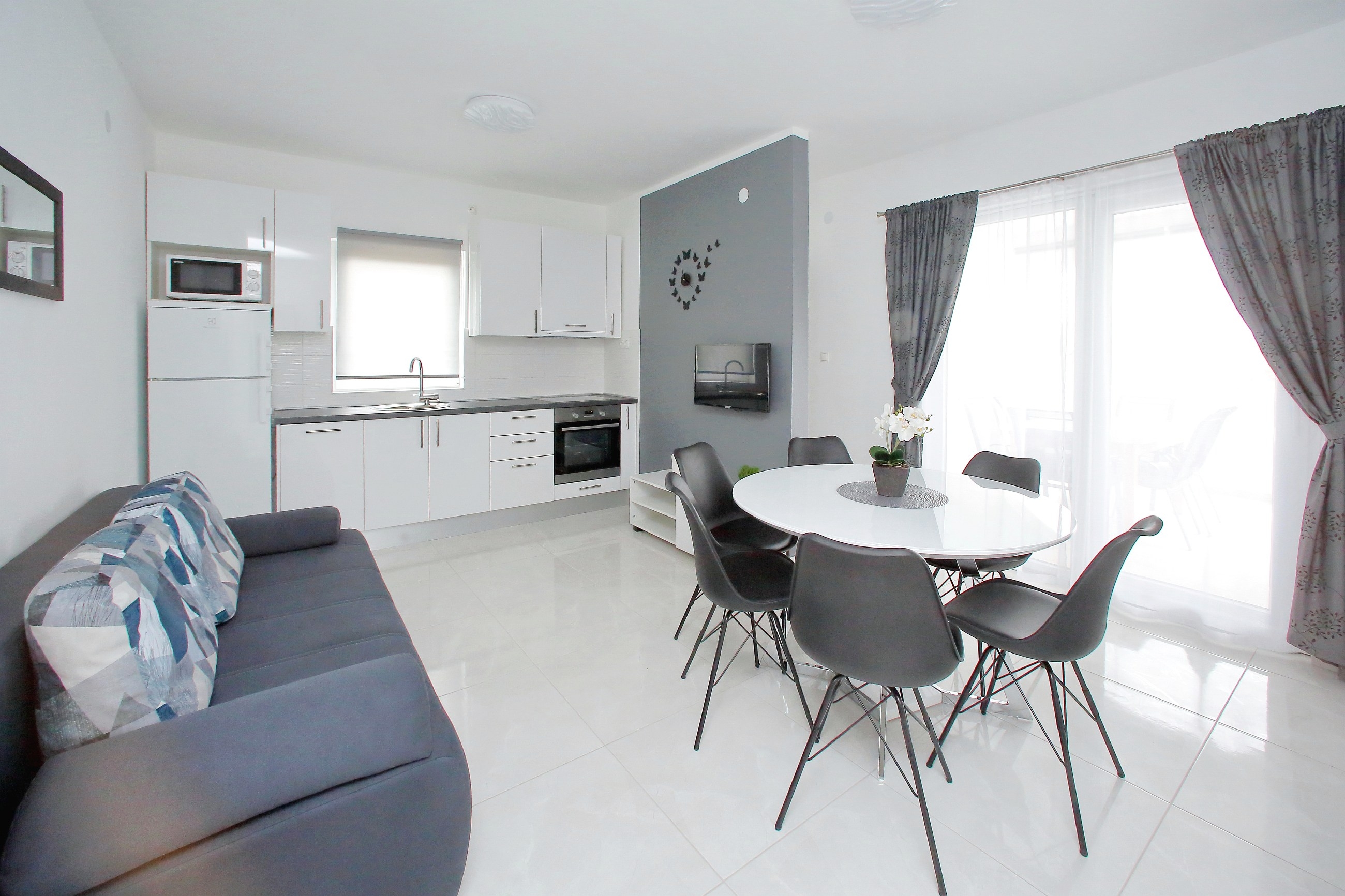 Two bedroom apartment with terrace Bibinje, Zadar (A-14436-b)