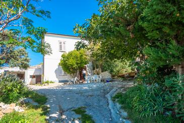 Kustići, Pag, Property 14438 - Vacation Rentals with pebble beach.