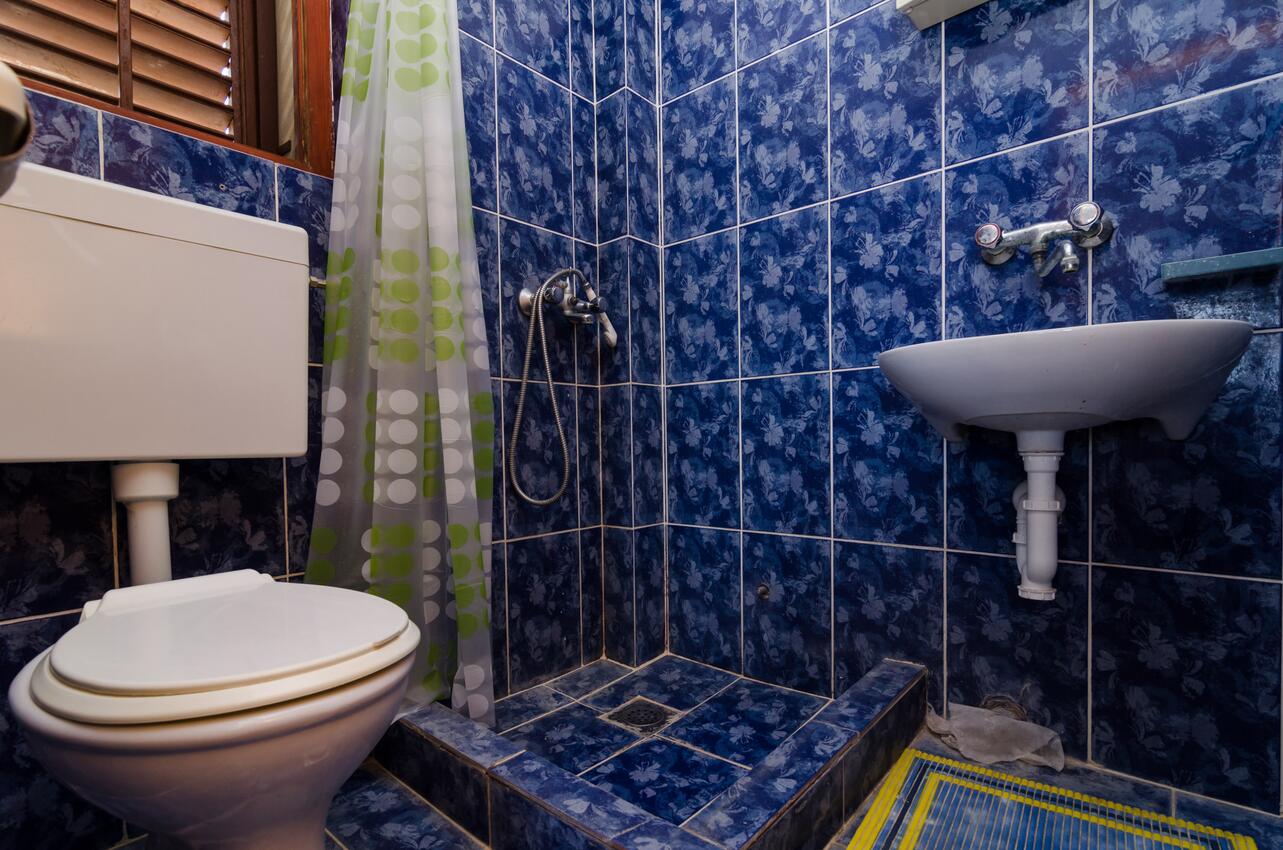 Vacation In Croatia 2018 Adriatic Hr PjeĊĦtata Bathroom 1 In The Apartment Dopusteni Kucni Ljubimci I Wifi