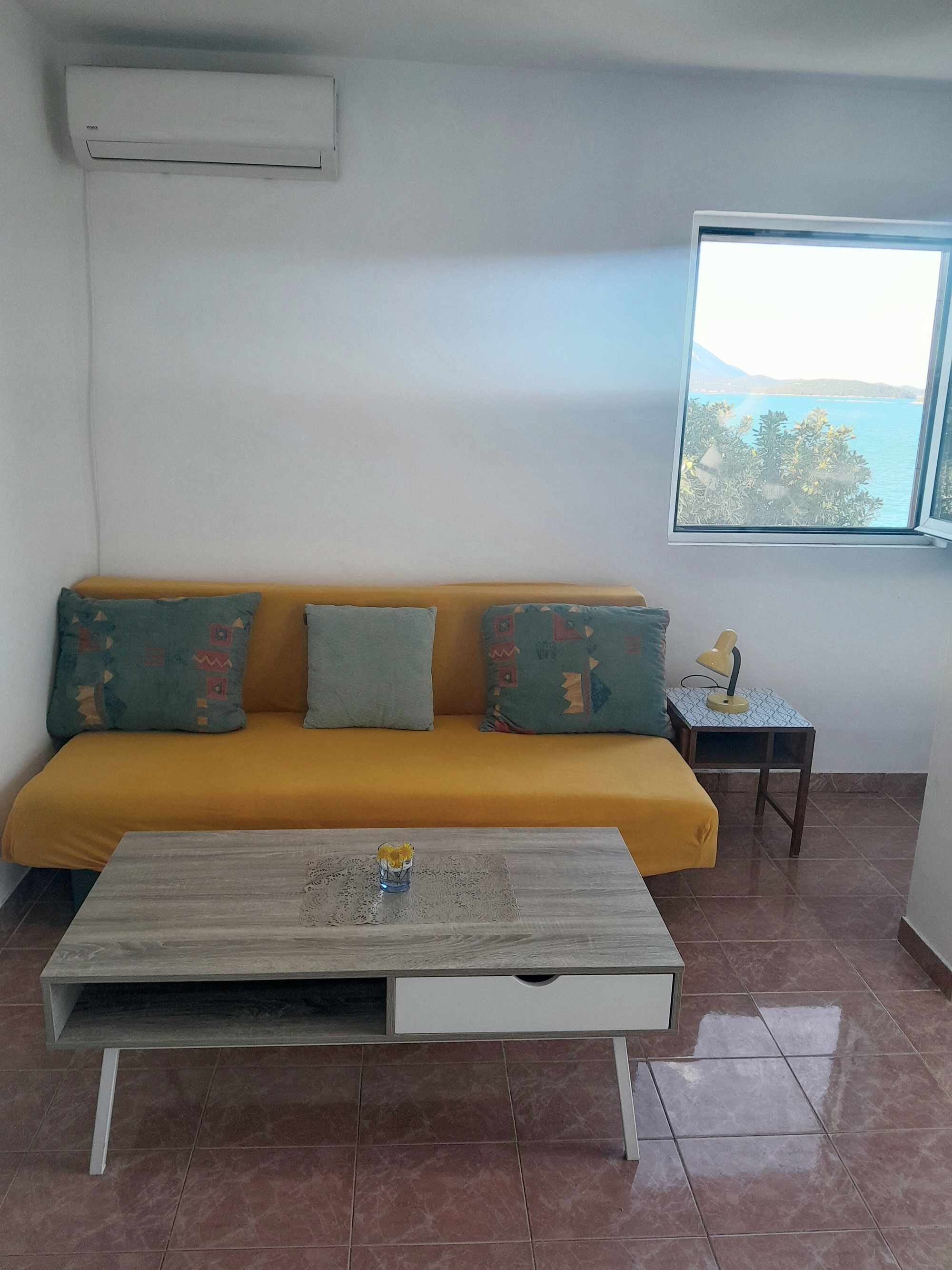 One bedroom apartment near beach Cove Pještata, Pelješac  A-f