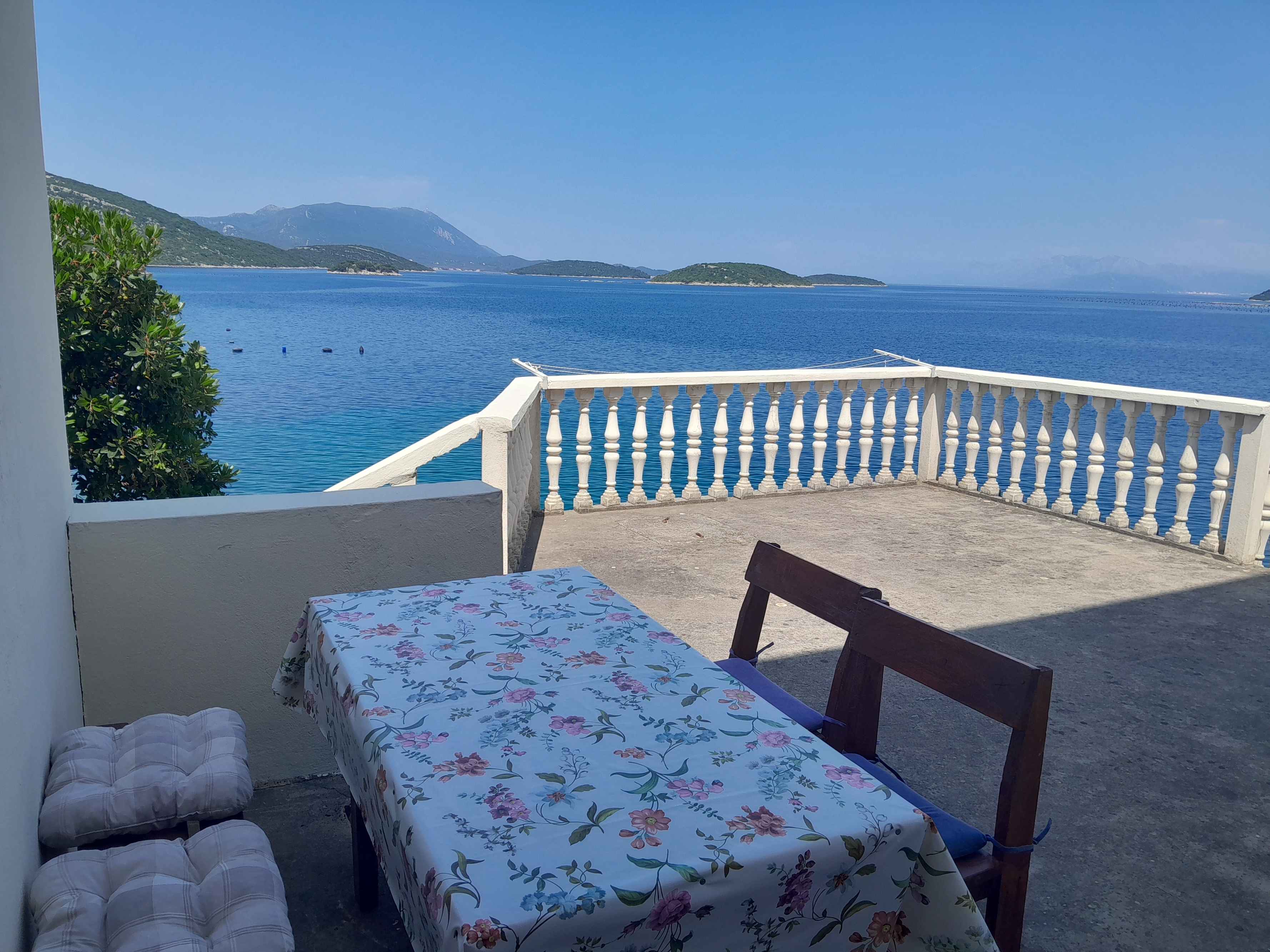 One bedroom apartment near beach Cove Pještata, Pelješac  A-f