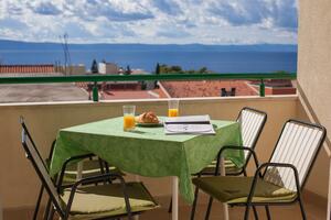 Apartments with a parking space Tucepi, Makarska - 14457