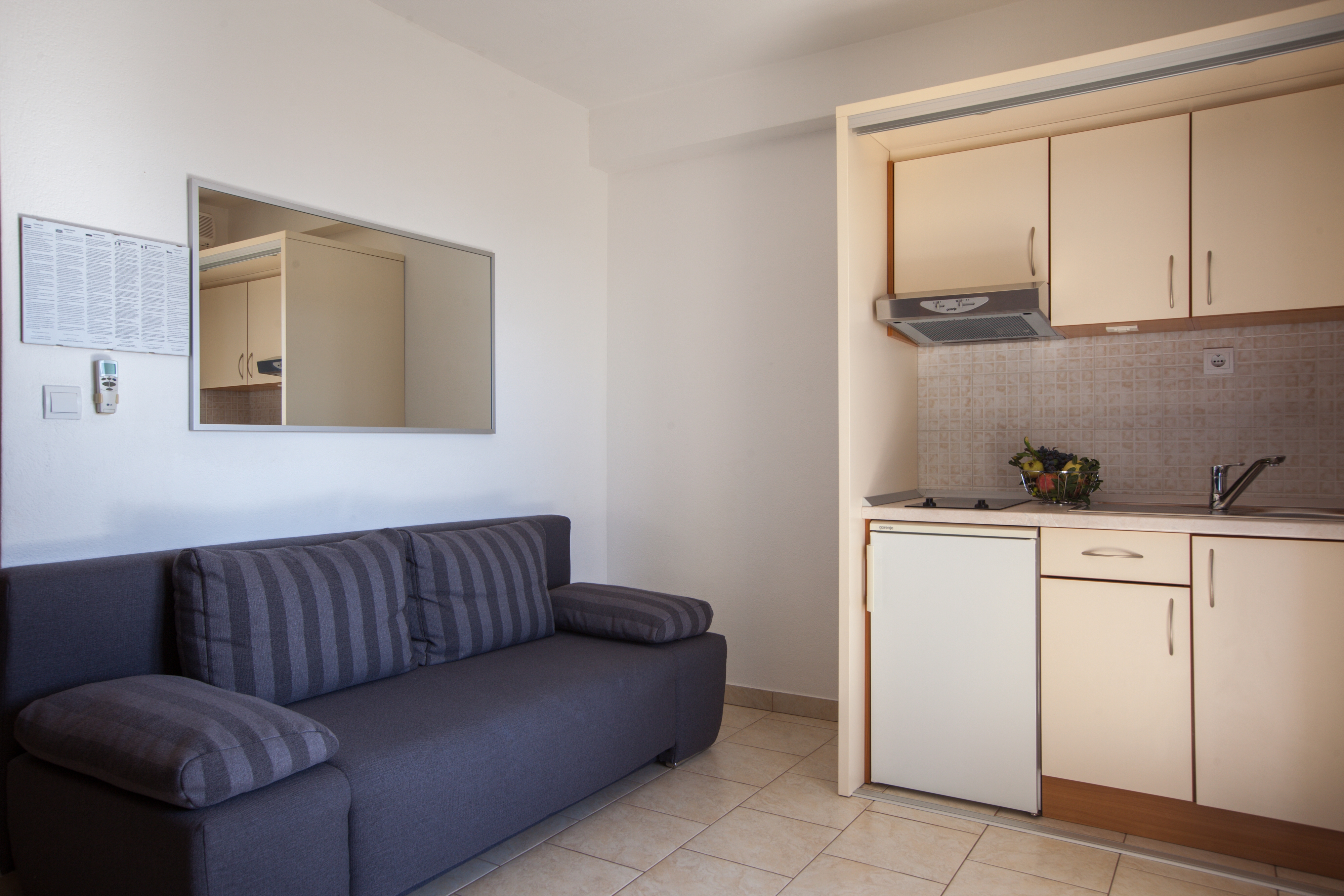 Studio flat with balcony and sea view Tučepi (Makarska) (AS-14457-a)