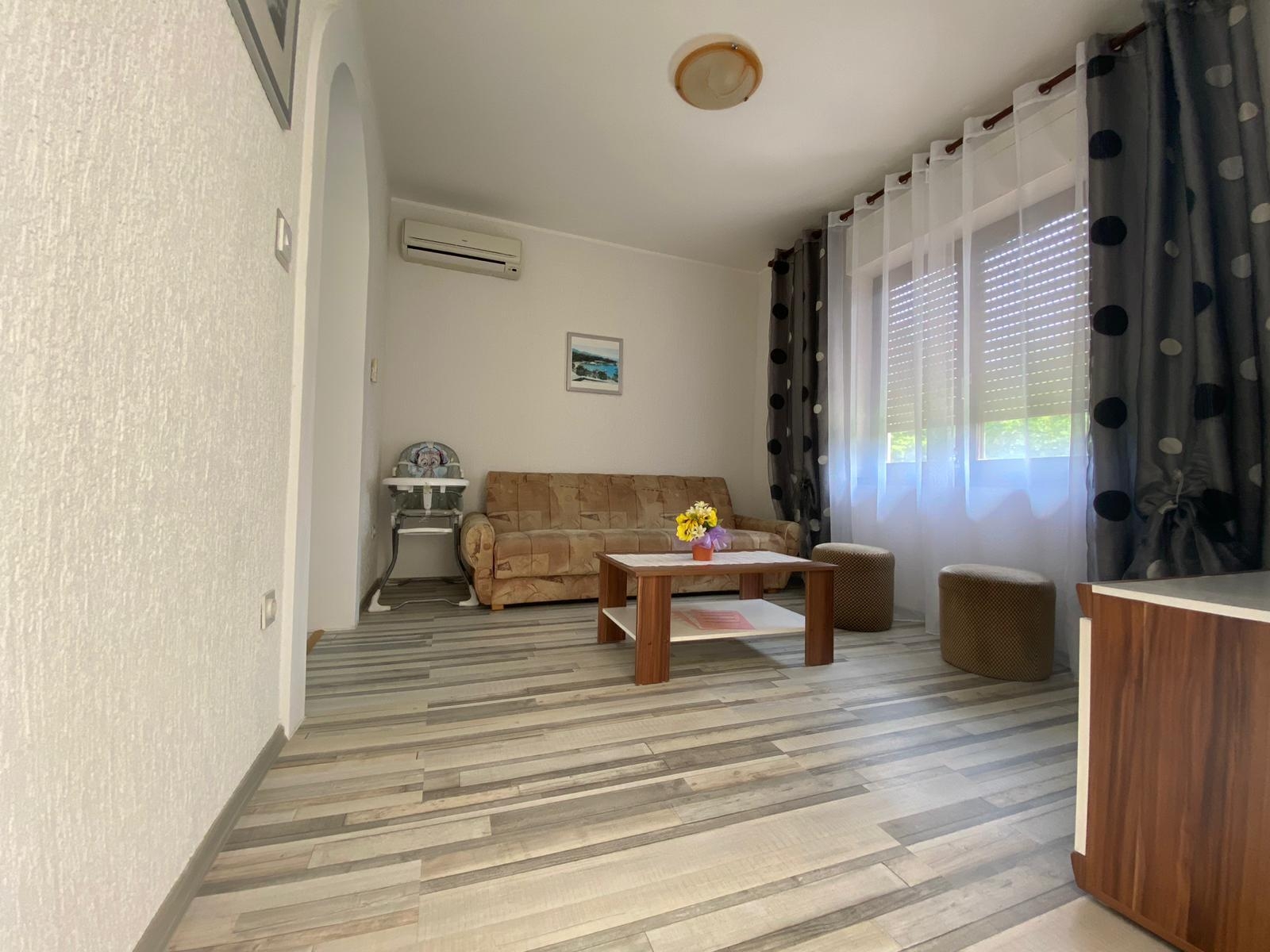 Top Novi Vinodolski Povile Top Novi Vinodolski Povile