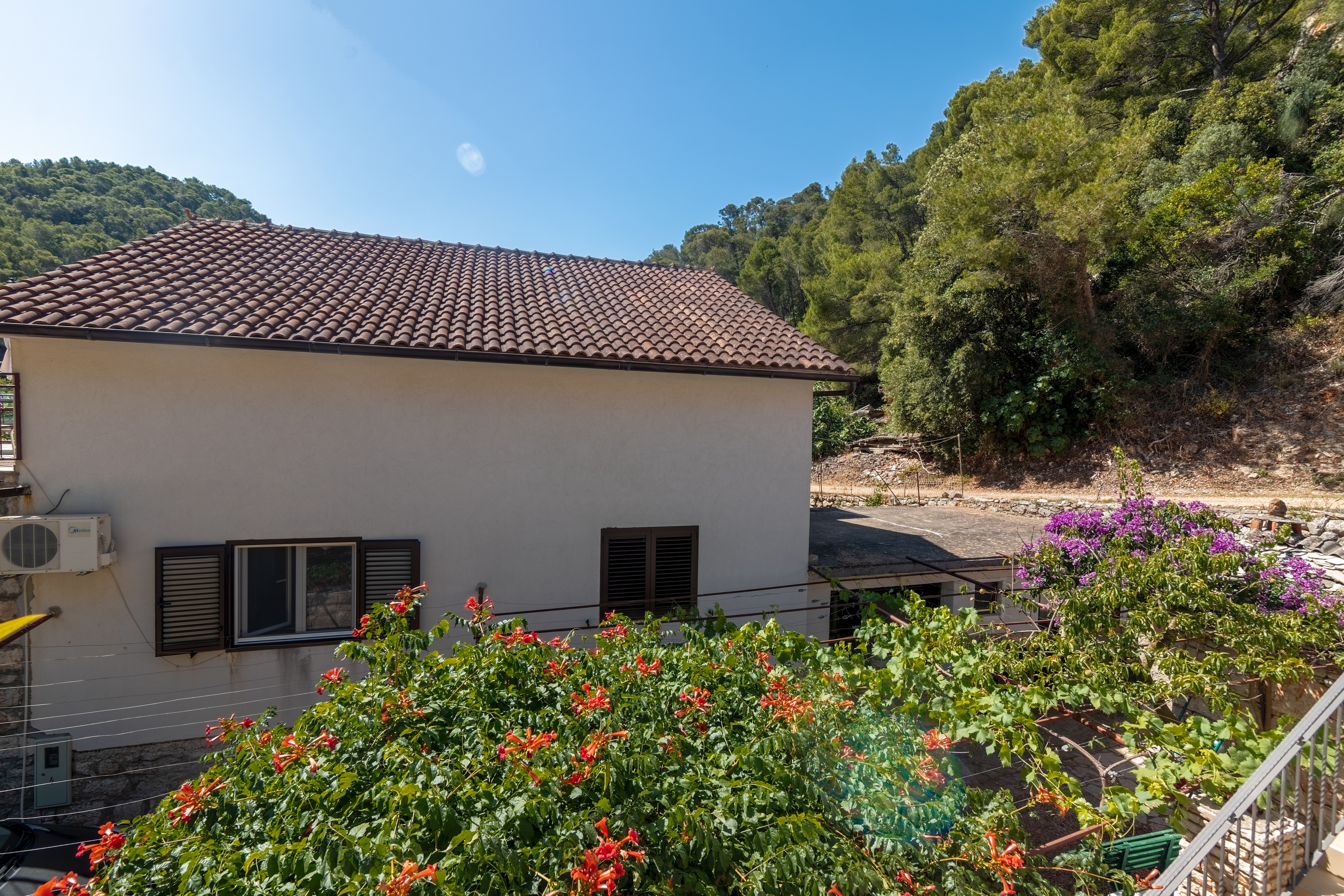 One bedroom apartment with terrace Cove Vela Stiniva, Hvar  A-a