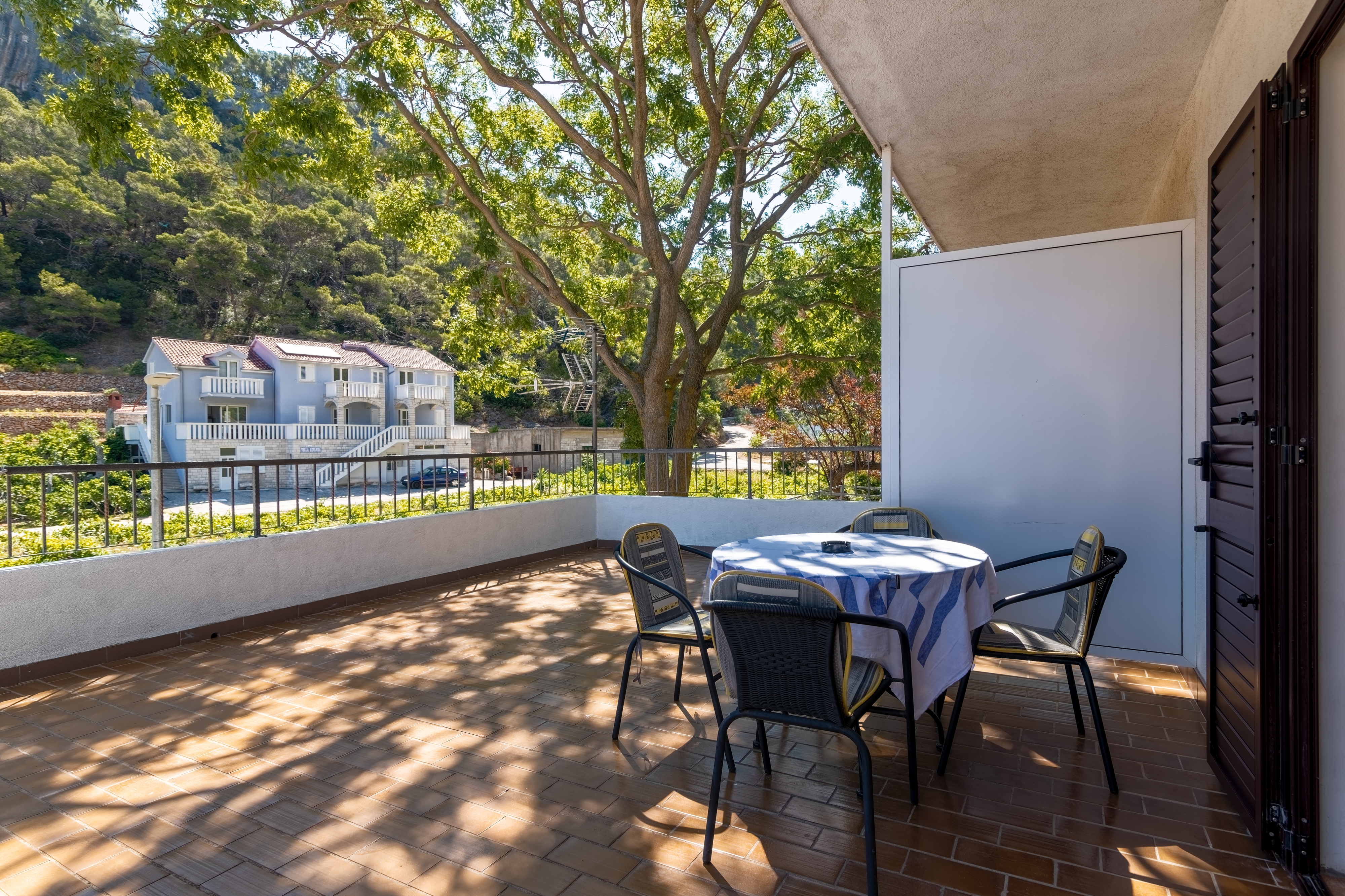 One bedroom apartment with terrace and sea view Cove Vela Stiniva, Hvar (A-14511-b) One bedroom apartment with terrace and sea view Cove Vela Stiniva, Hvar (A-14511-b)