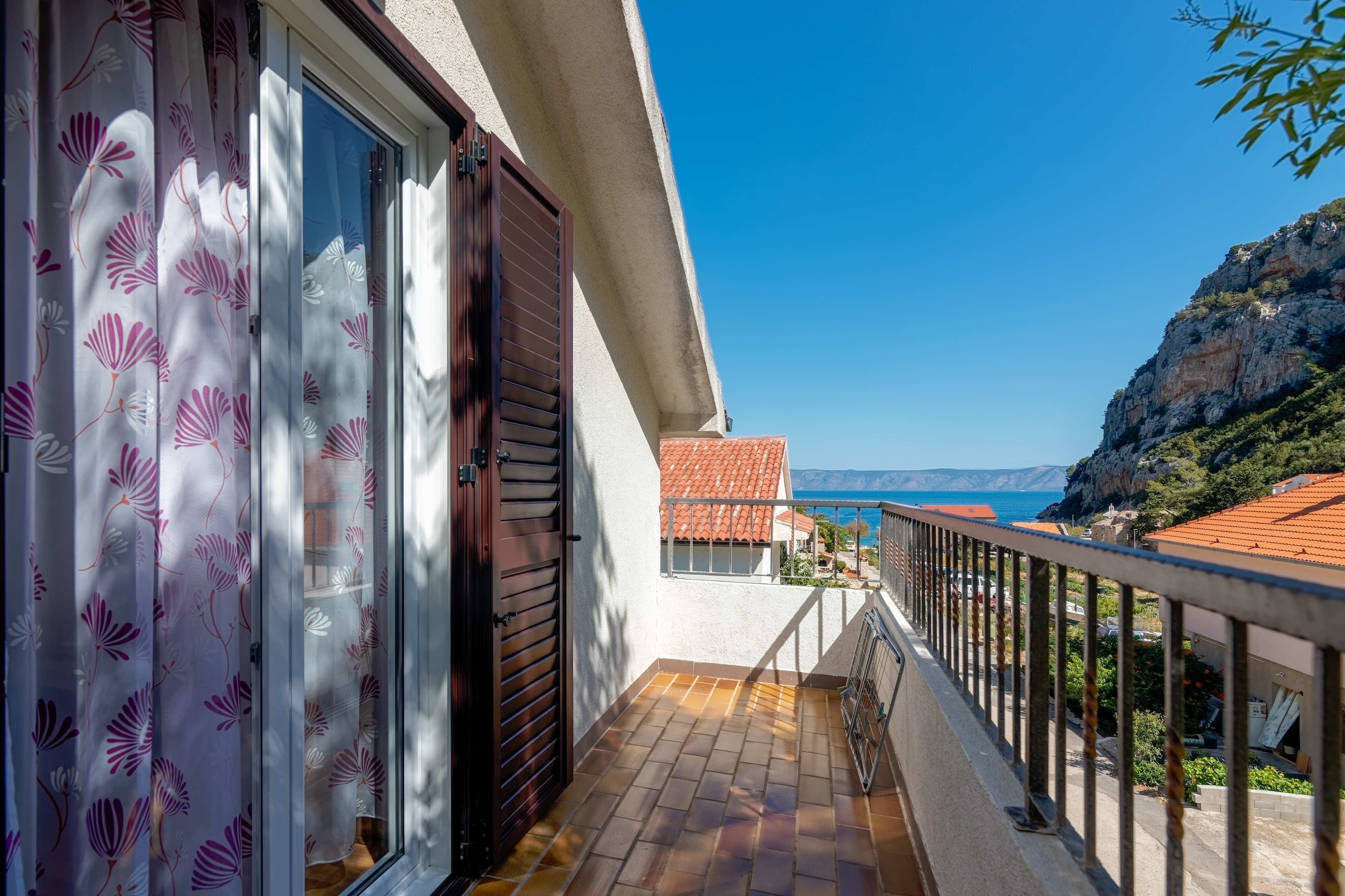 One bedroom apartment with balcony and sea view Cove Vela Stiniva, Hvar  A-c