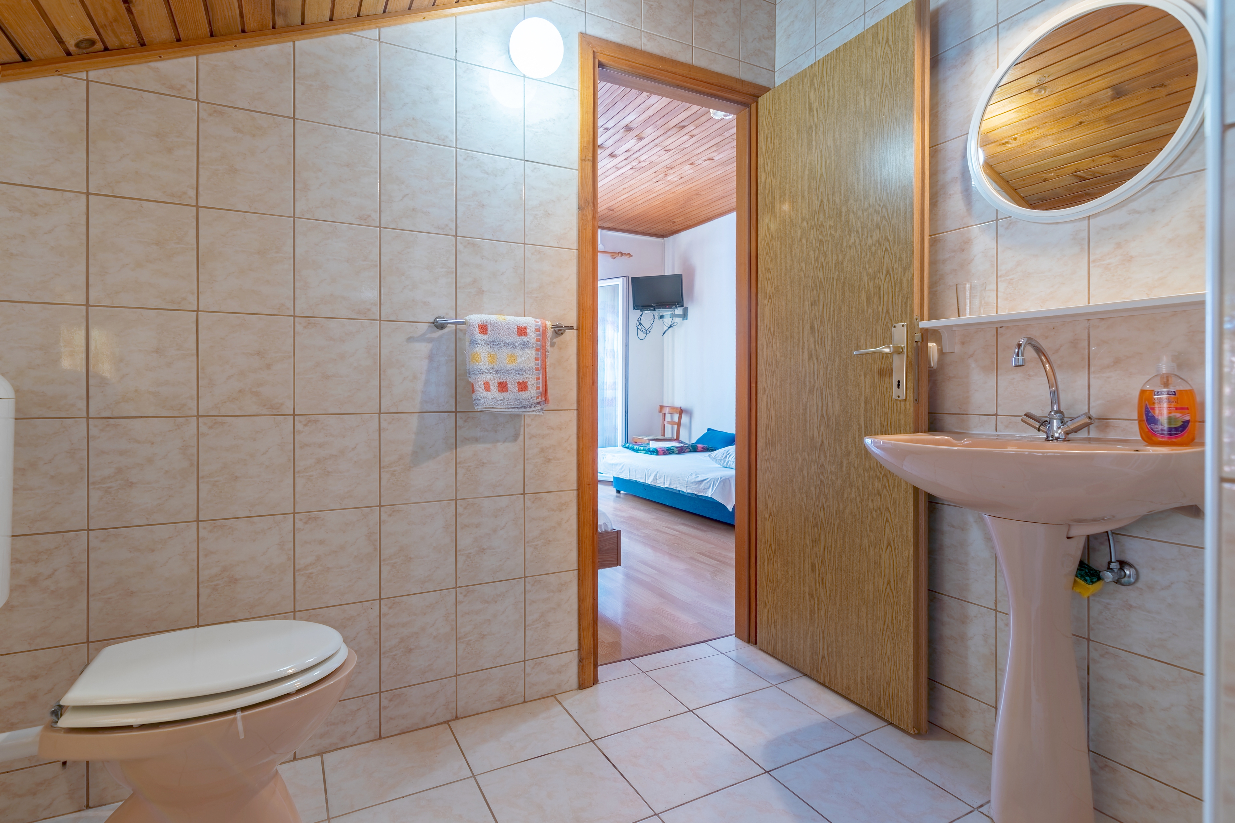 One bedroom apartment with balcony and sea view Cove Vela Stiniva, Hvar  A-c
