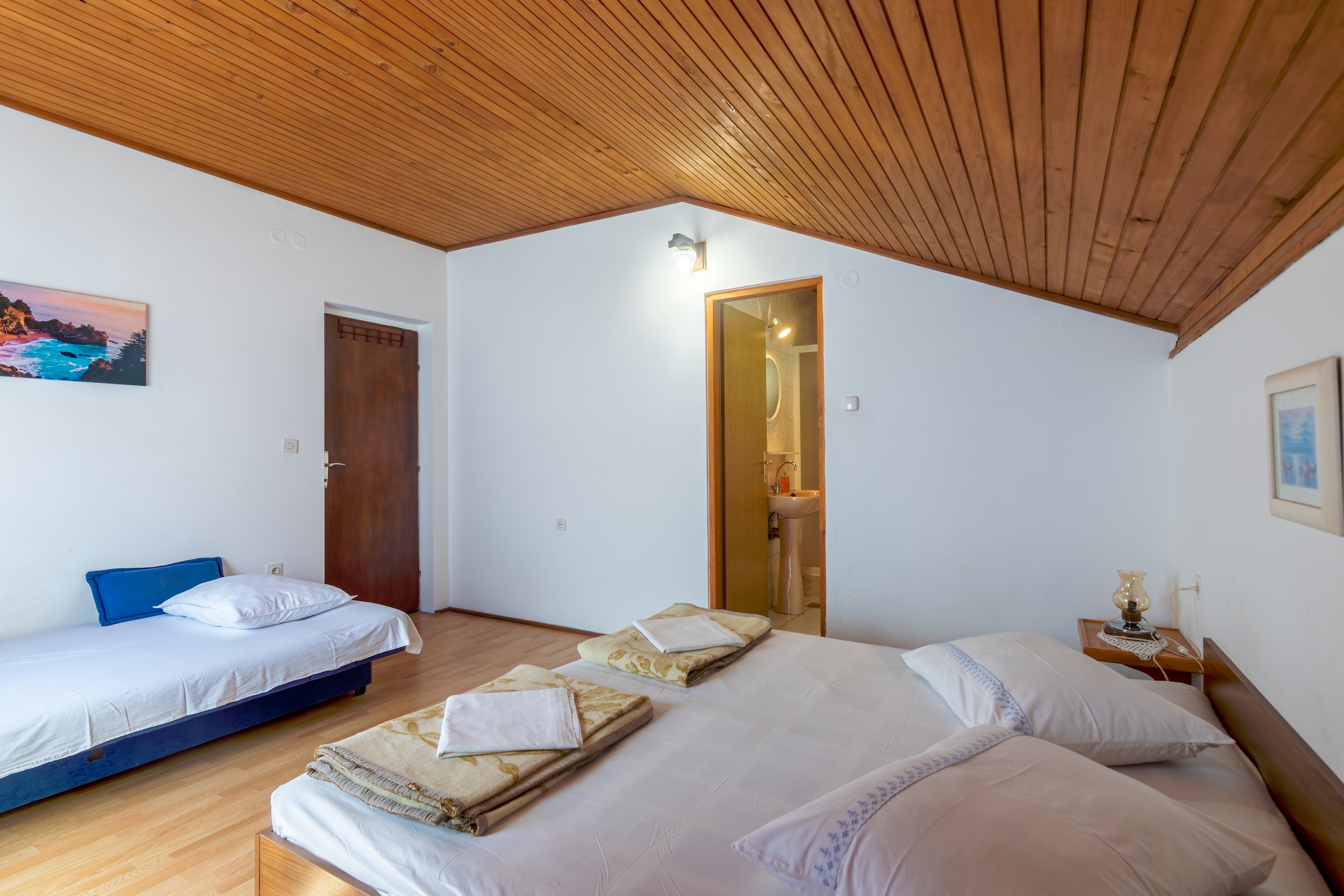 One bedroom apartment with balcony and sea view Cove Vela Stiniva, Hvar  A-c
