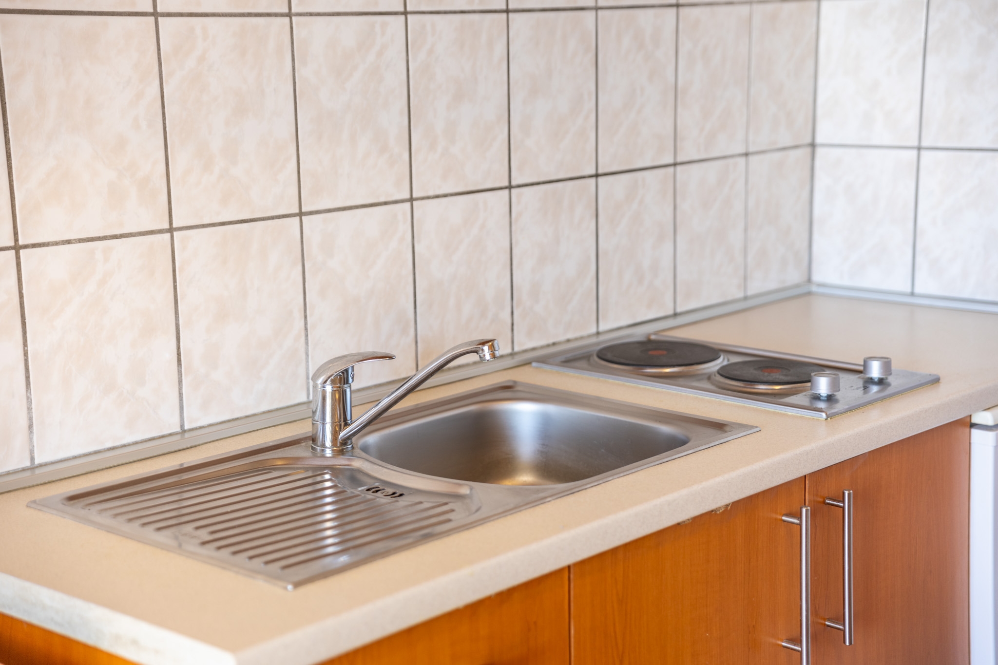 One bedroom apartment near beach Barbat, Rab  A-a