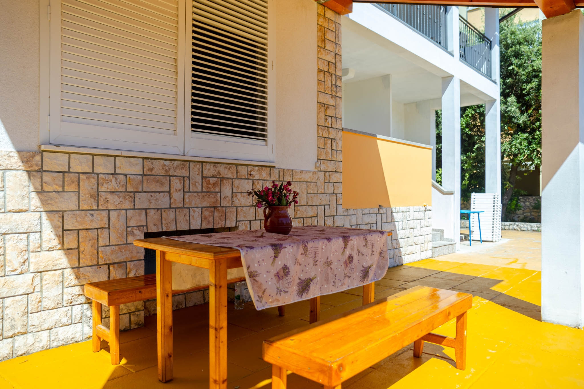 One bedroom apartment near beach Barbat, Rab  A-a