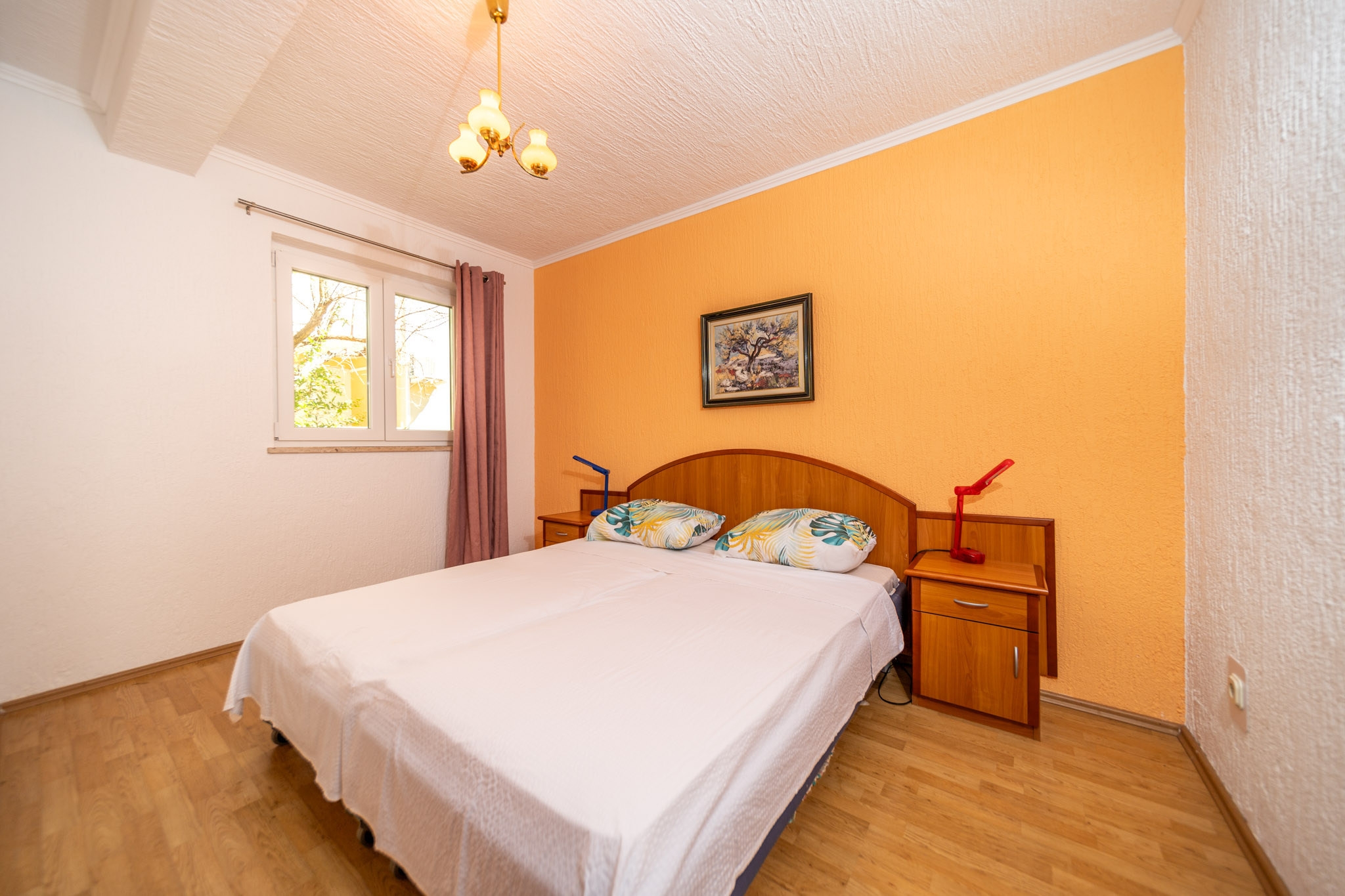 One bedroom apartment near beach Barbat, Rab  A-b