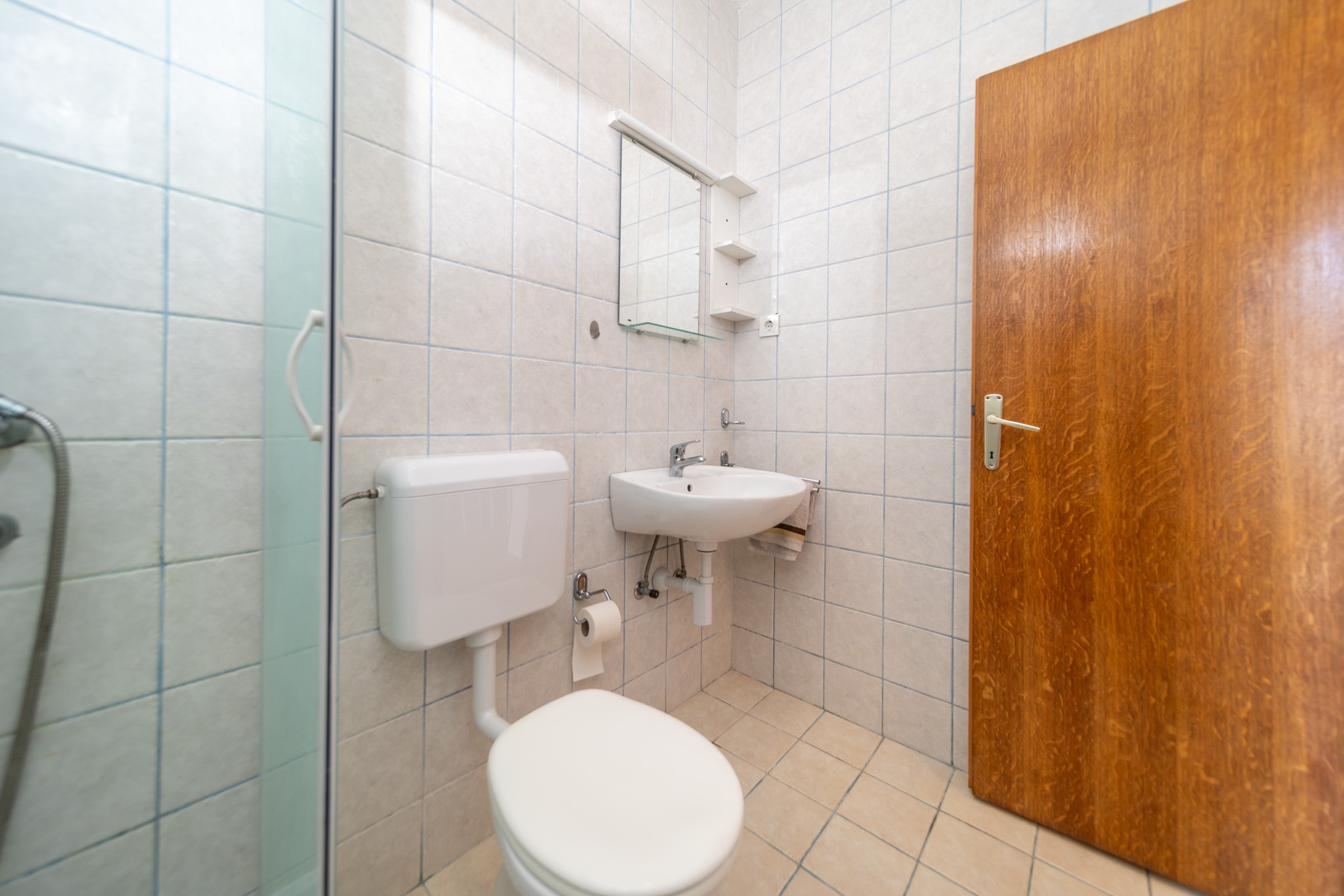 Two bedroom apartment near beach Barbat, Rab  A-c