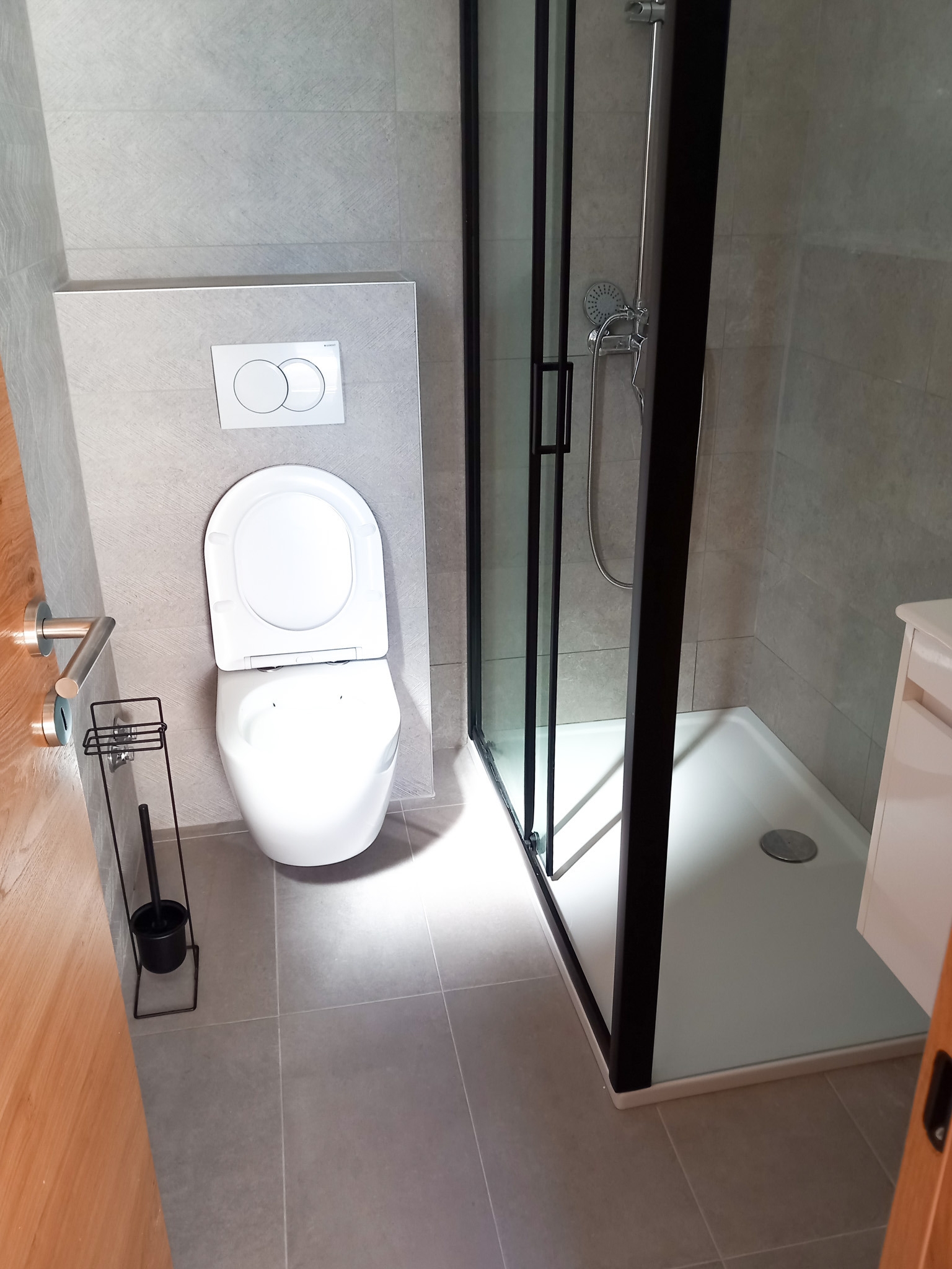 One bedroom apartment near beach Barbat, Rab  A-d