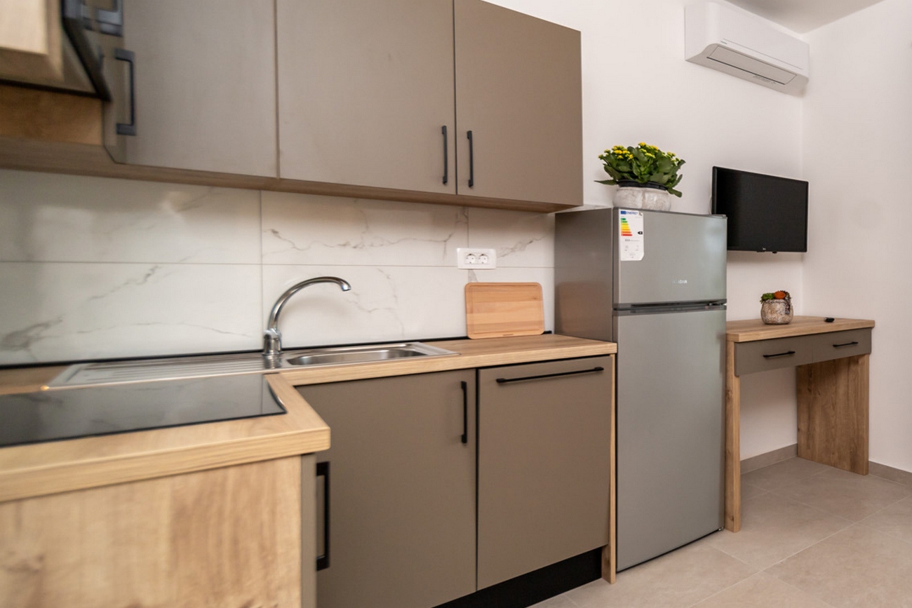 Top Rab Barbat Top Rab Barbat