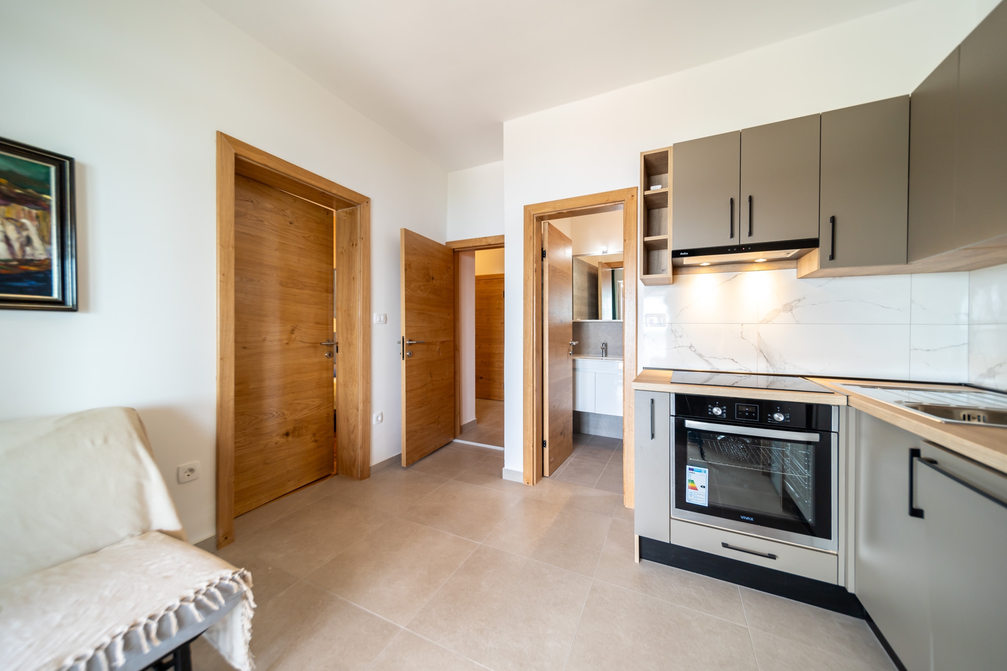 One bedroom apartment near beach Barbat, Rab  A-e