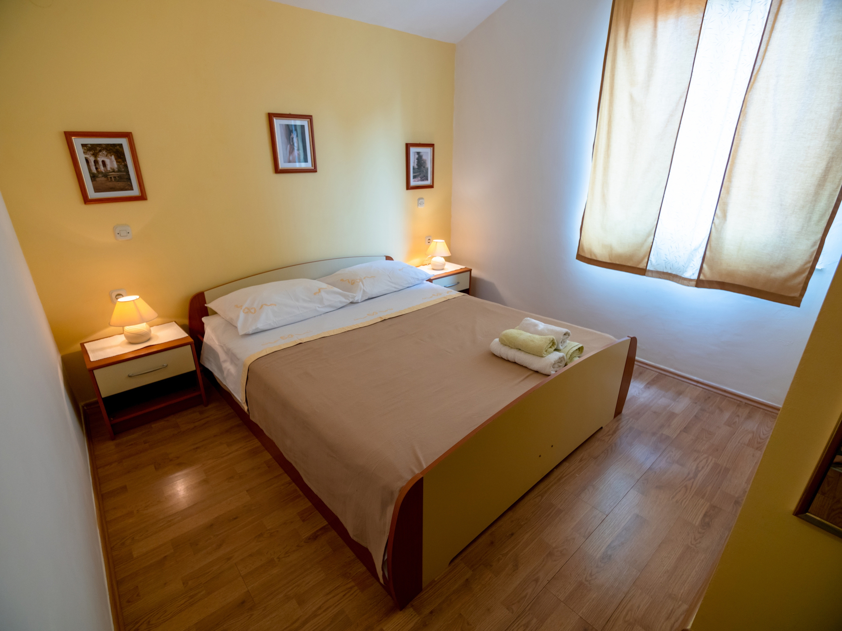 Two bedroom apartment with terrace Rab  A-b
