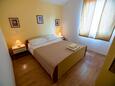 Ložnice 2 Rab, Ložnice 2 v ubytování typu apartment, domácí mazlíčci povoleni a WiFi.