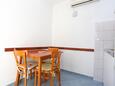 Dining room Slatine, Dining room in the apartment, air condition available and WiFi.