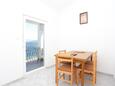 Dining room Slatine, Dining room in the apartment, air condition available and WiFi.