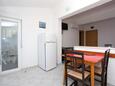 Dining room Slatine, Dining room in the studio-apartment, WiFi.
