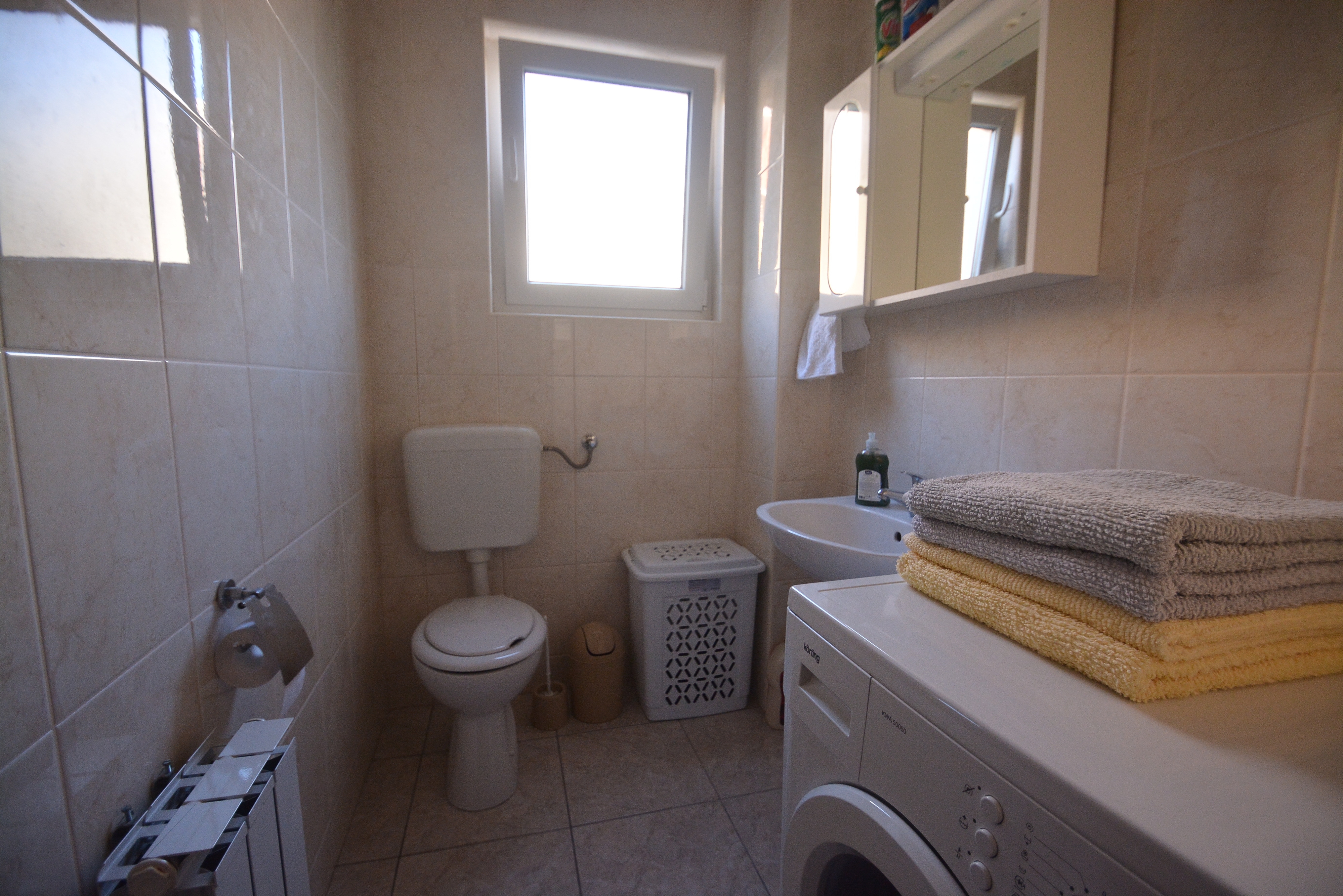 Two bedroom apartment with terrace and sea view Suhi Potok, Omiš  A-a