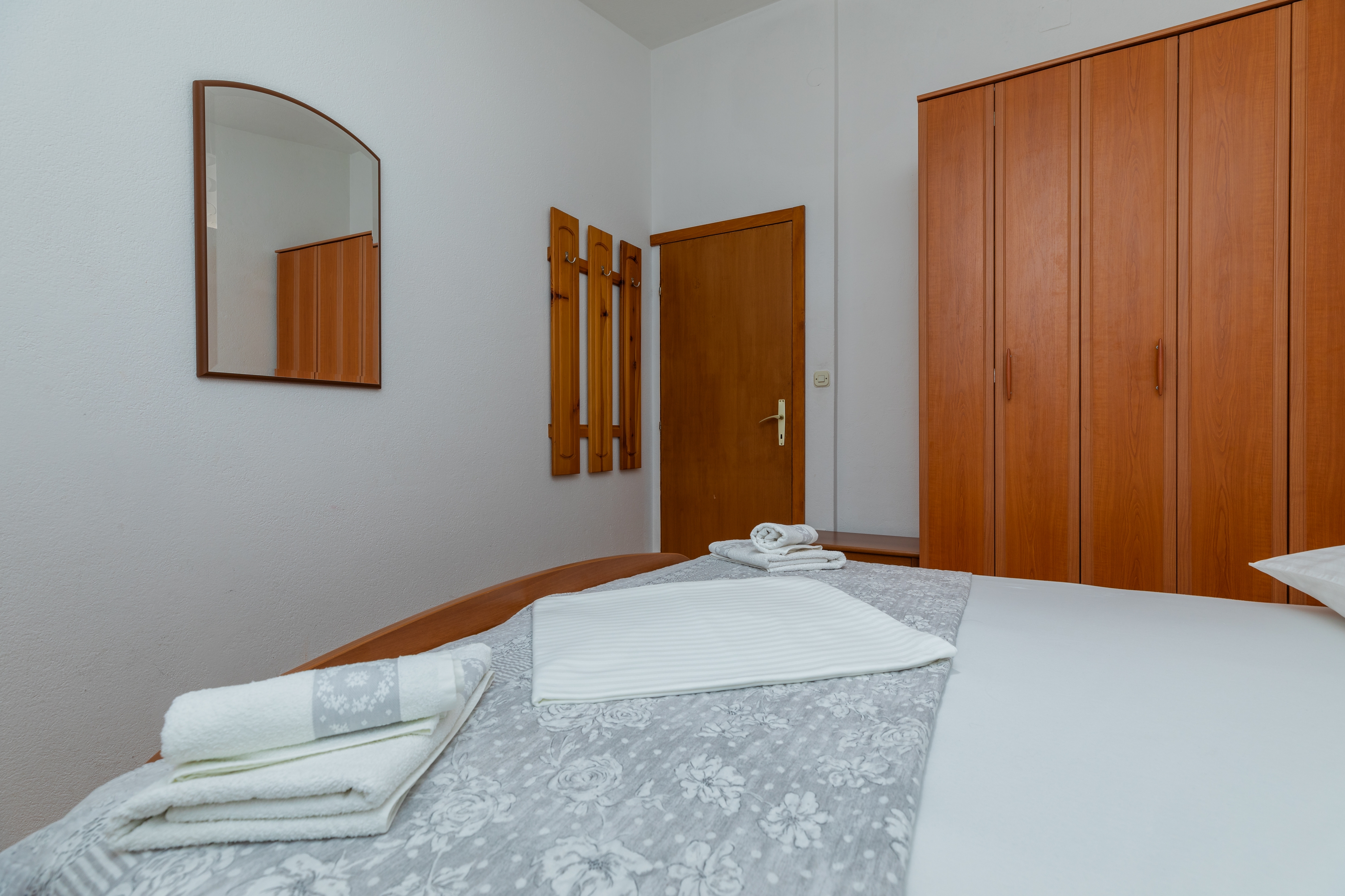 Three bedroom apartment with terrace and sea view Duće, Omiš  A-a