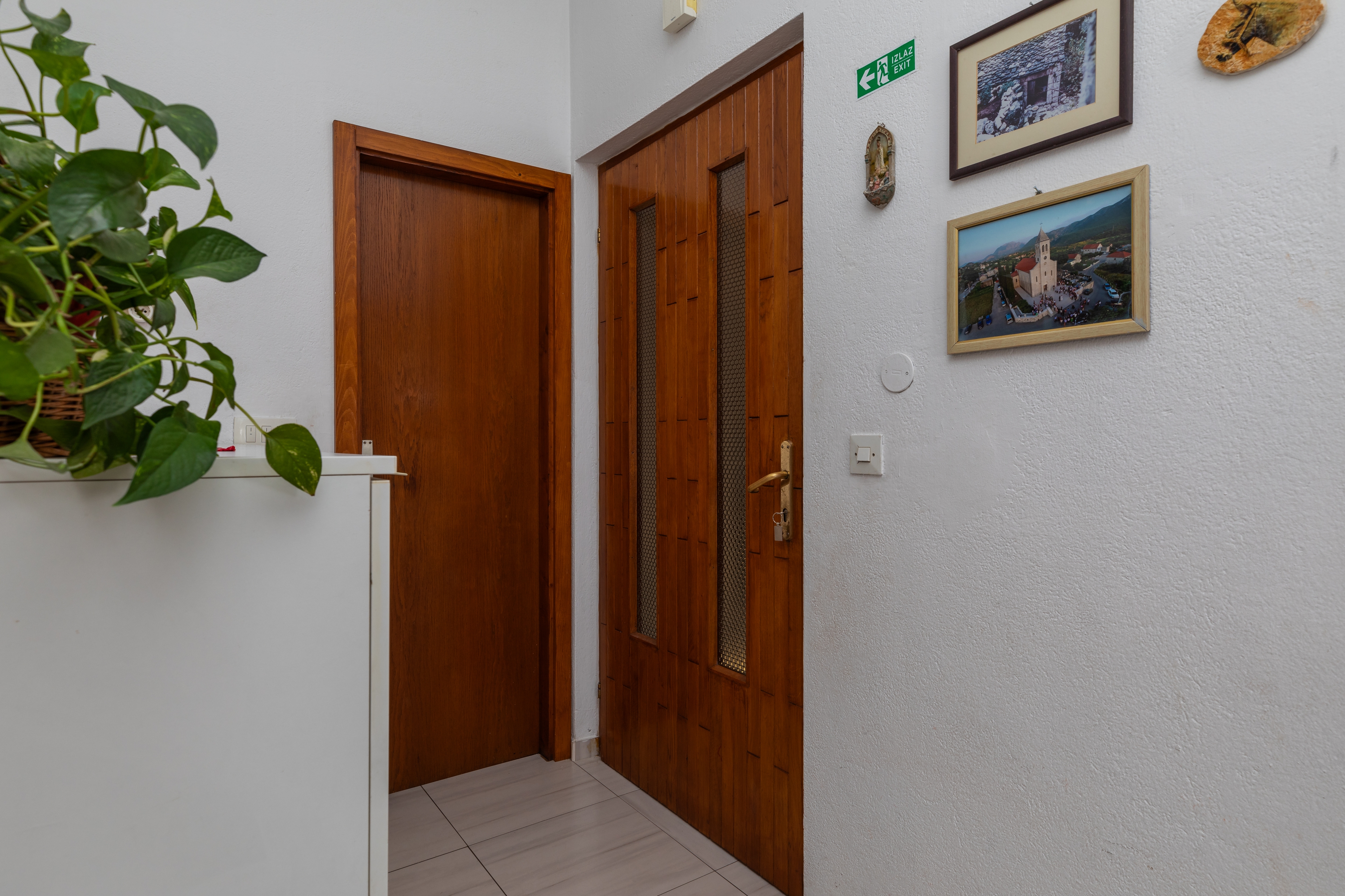 Three bedroom apartment with terrace and sea view Duće, Omiš  A-a