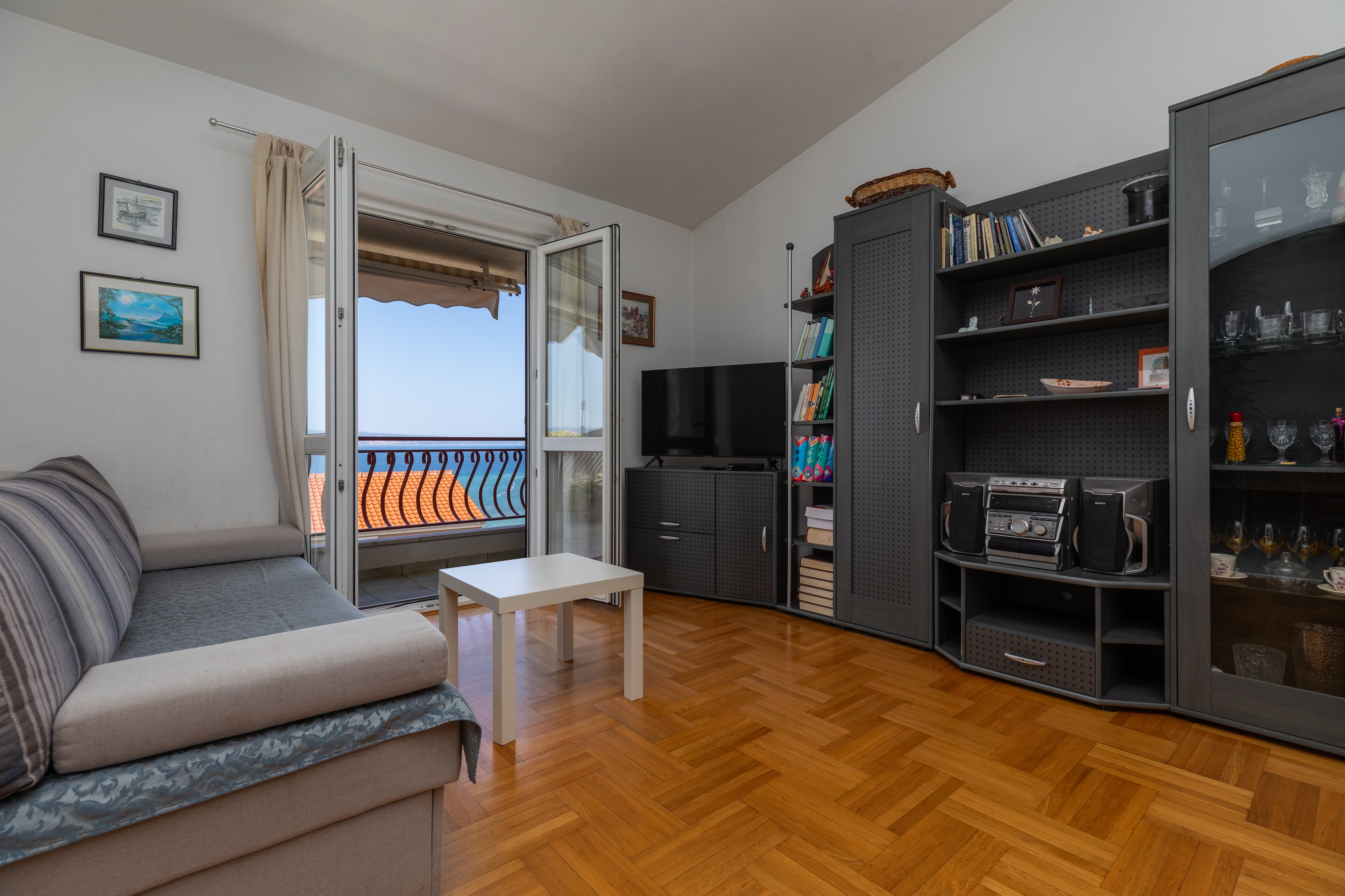 Three bedroom apartment with terrace and sea view Duće (Omiš) (A-14587-a) Three bedroom apartment with terrace and sea view Duće (Omiš) (A-14587-a)