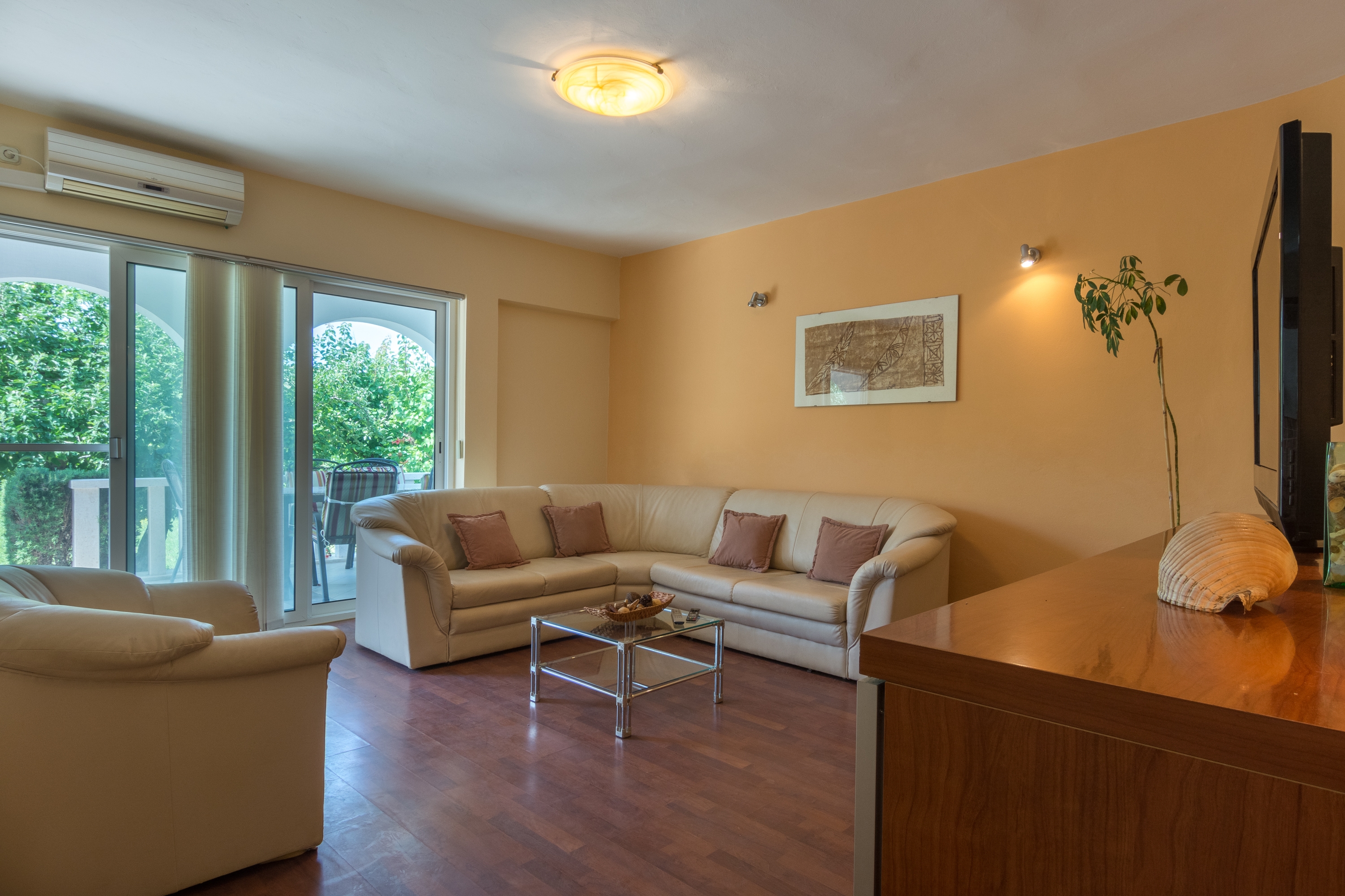 Two bedroom apartment with terrace and sea view Ljubač, Zadar (A-14593-a) Two bedroom apartment with terrace and sea view Ljubač, Zadar (A-14593-a)