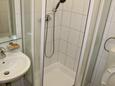 Ванная комната Trilj, Ванная комната в размещении типа room, Домашние животные допускаются и WiFi.